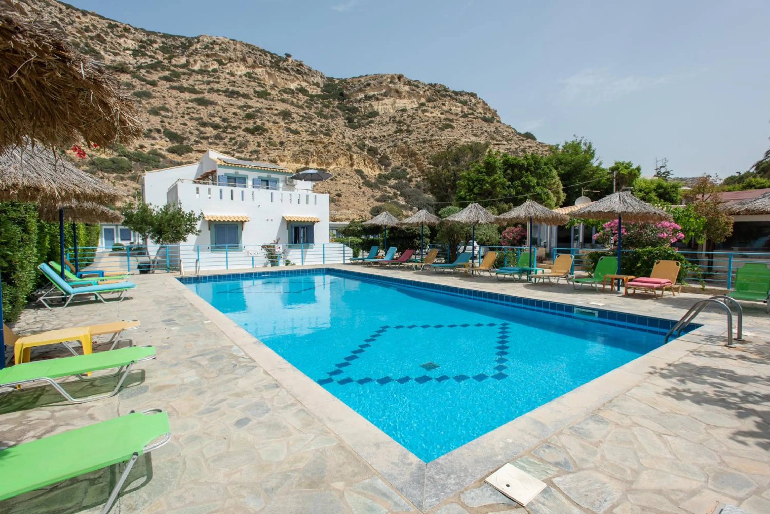 Swimming pool in Hotel Coral Matala