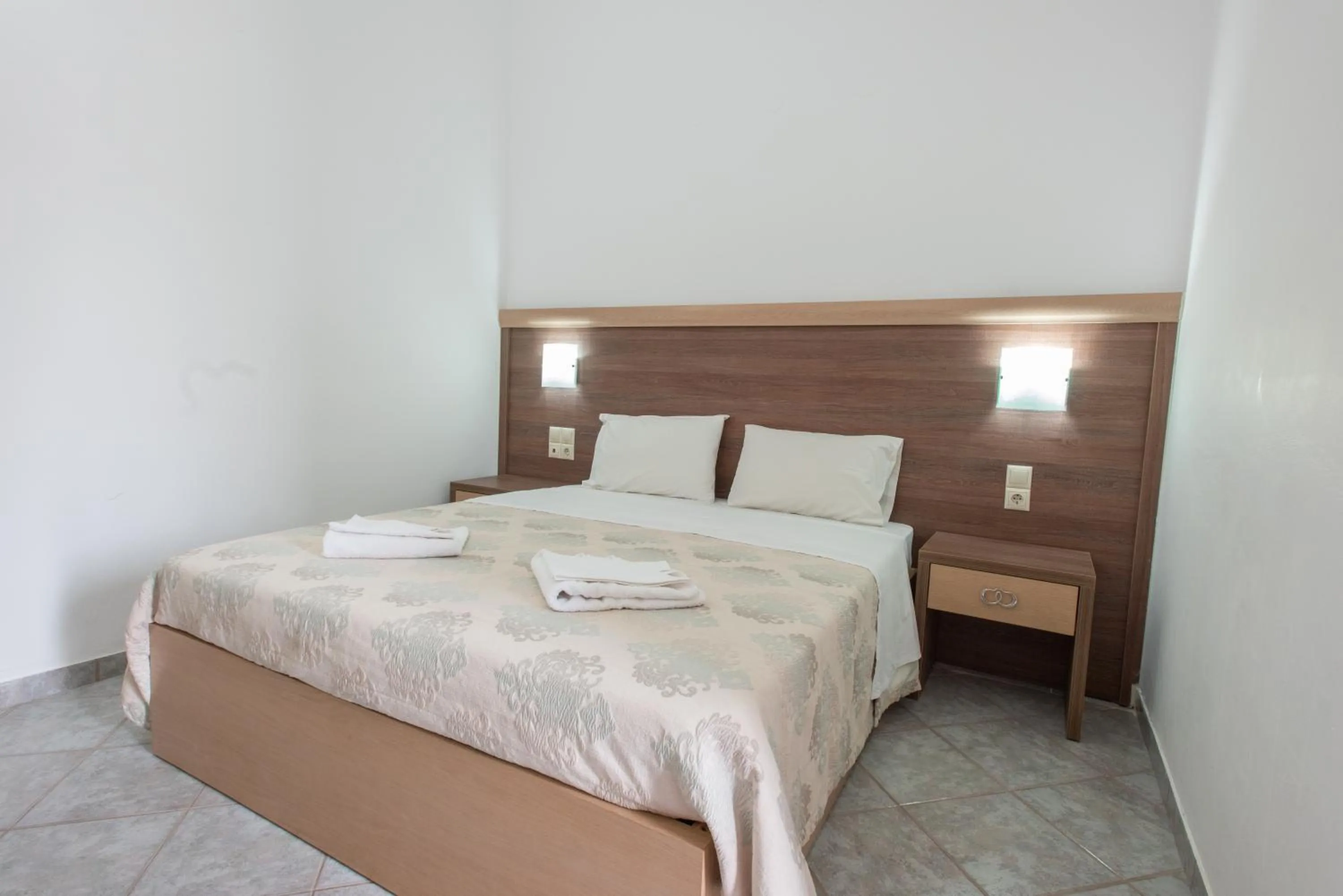 Bed in Hotel Coral Matala