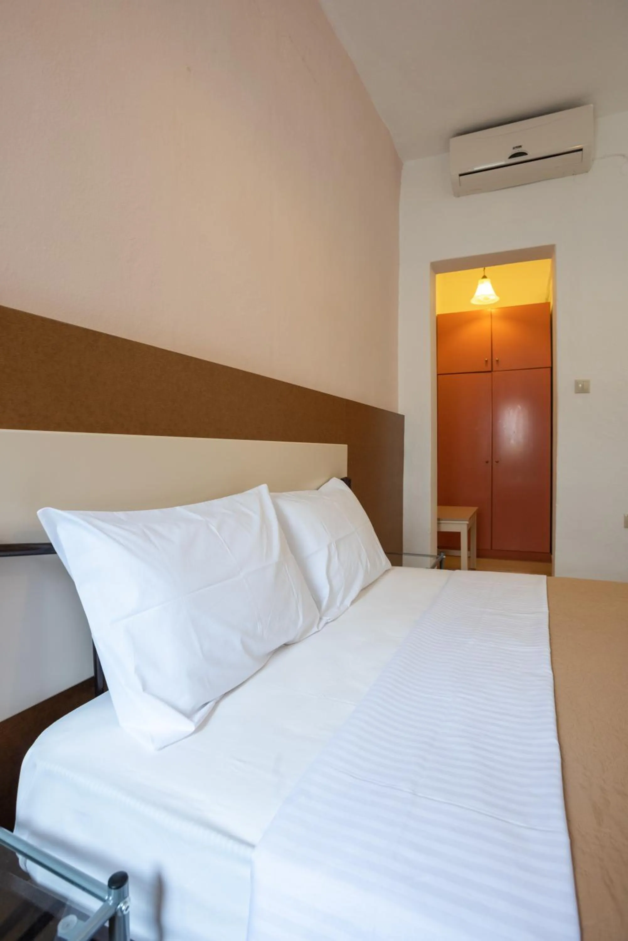 Bed in Hotel Coral Matala