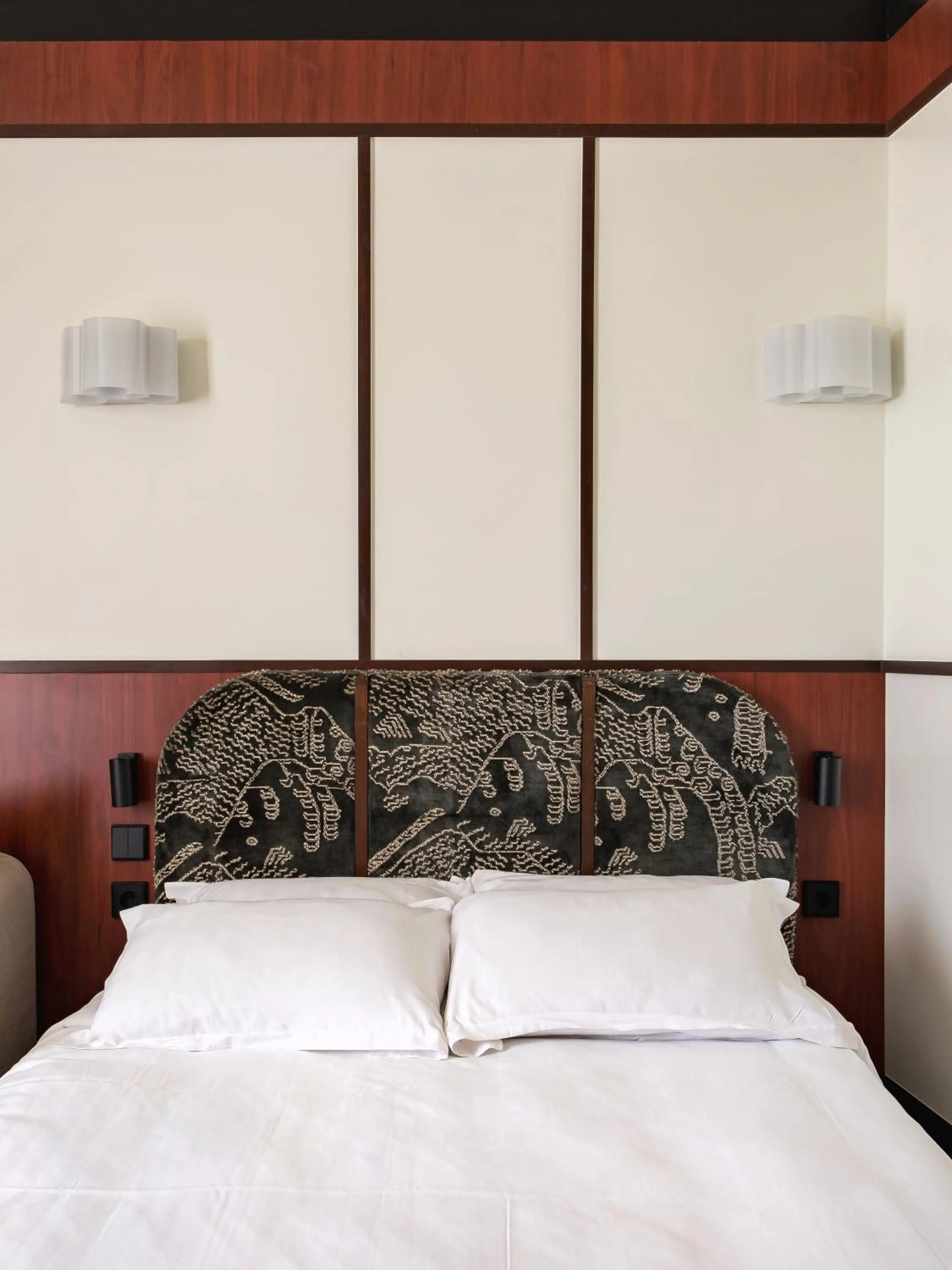 Bed in Hôtel Marguerite