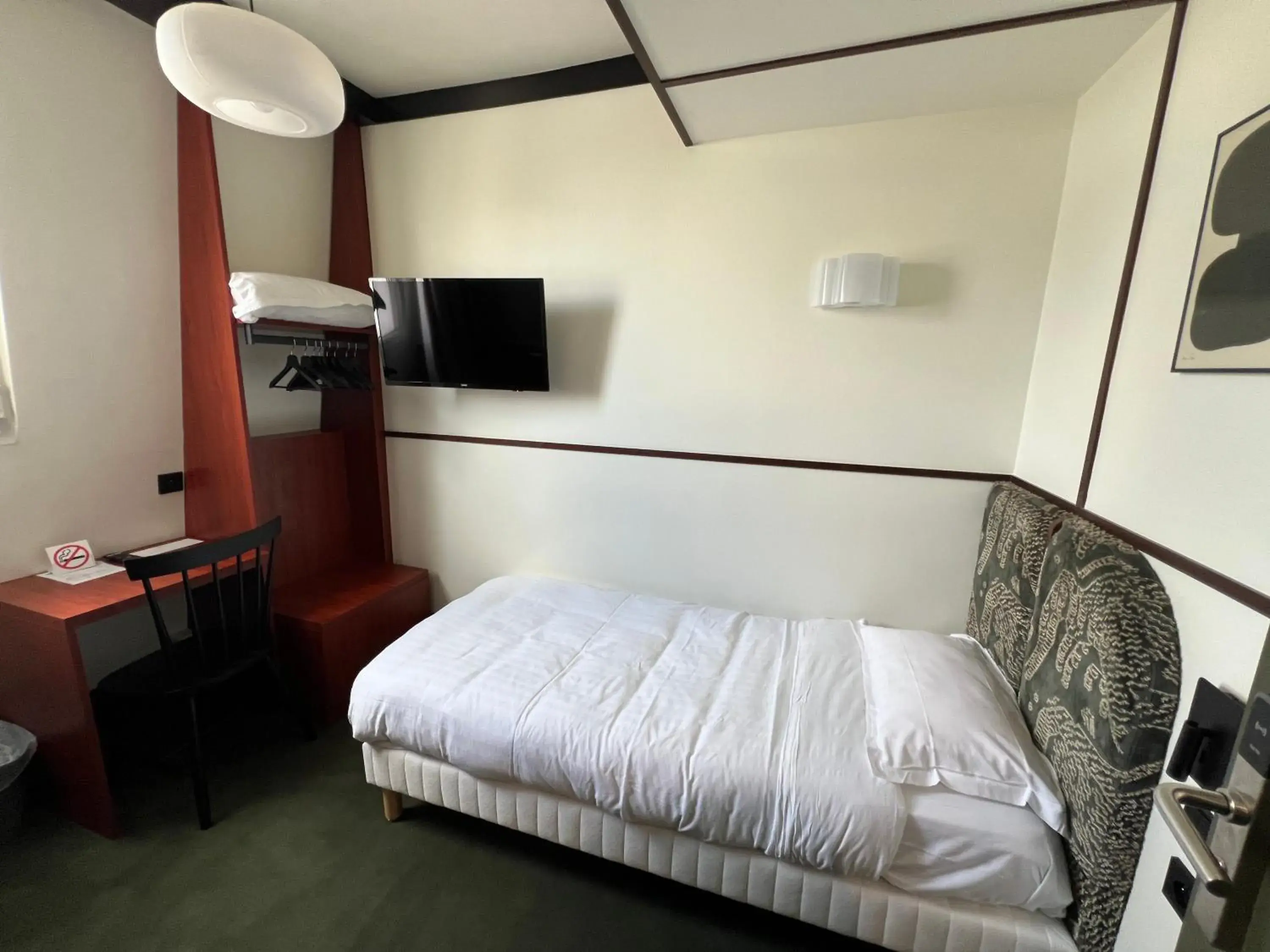Bed in Arian Hôtel