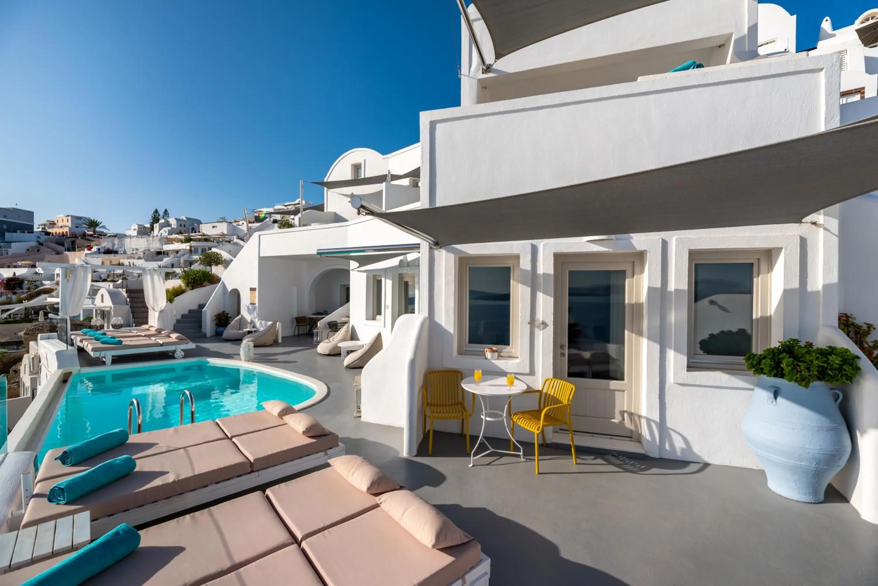 Balcony/Terrace in Kima Oia Suites
