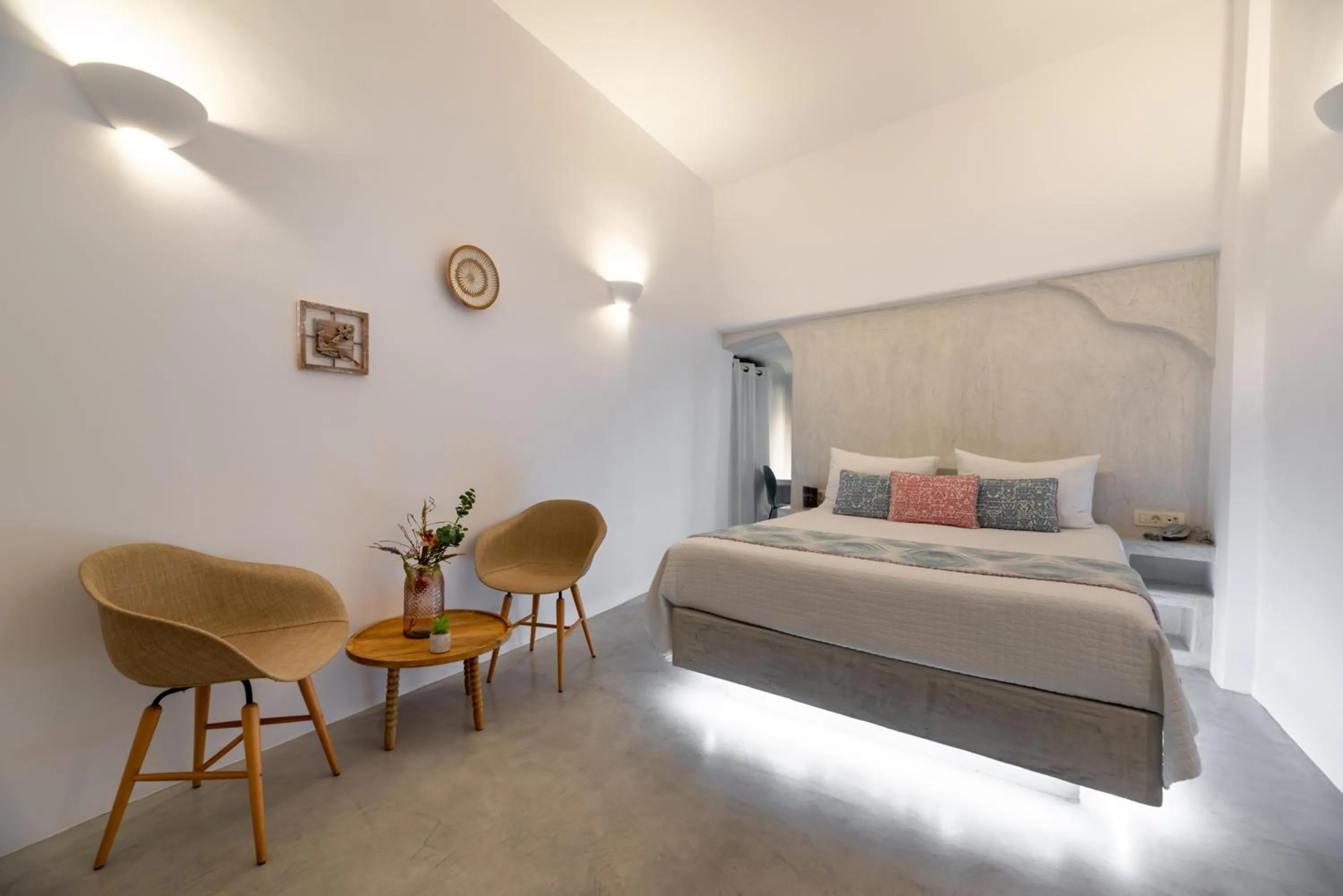 Bed in Kima Oia Suites