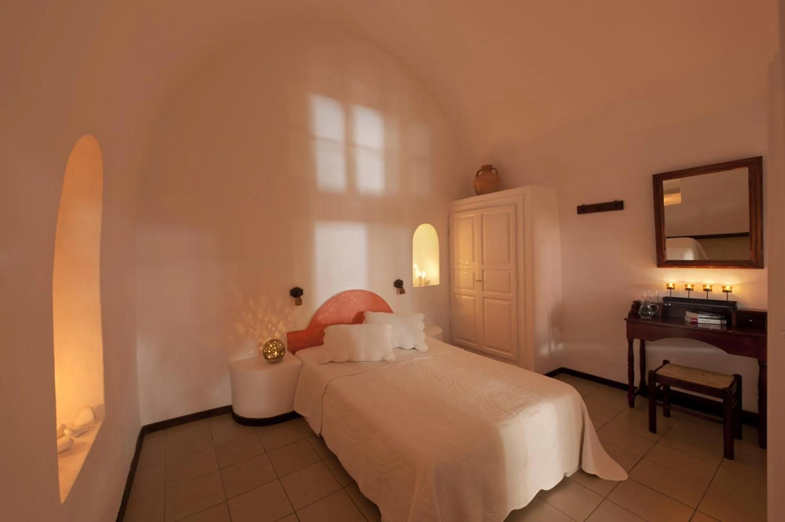 Bed in Vallais Villa