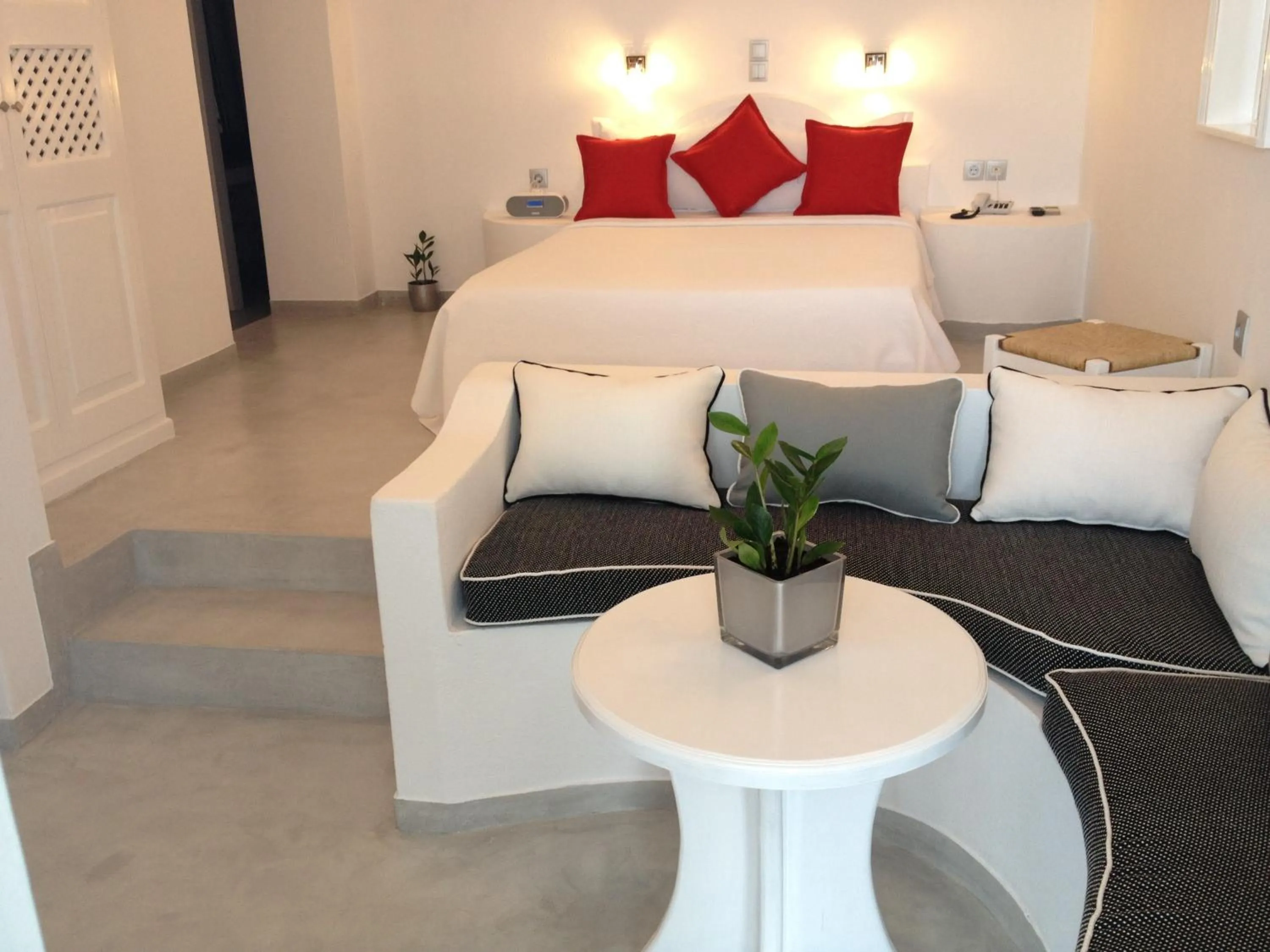 Photo of the whole room, Bed in Vallais Villa