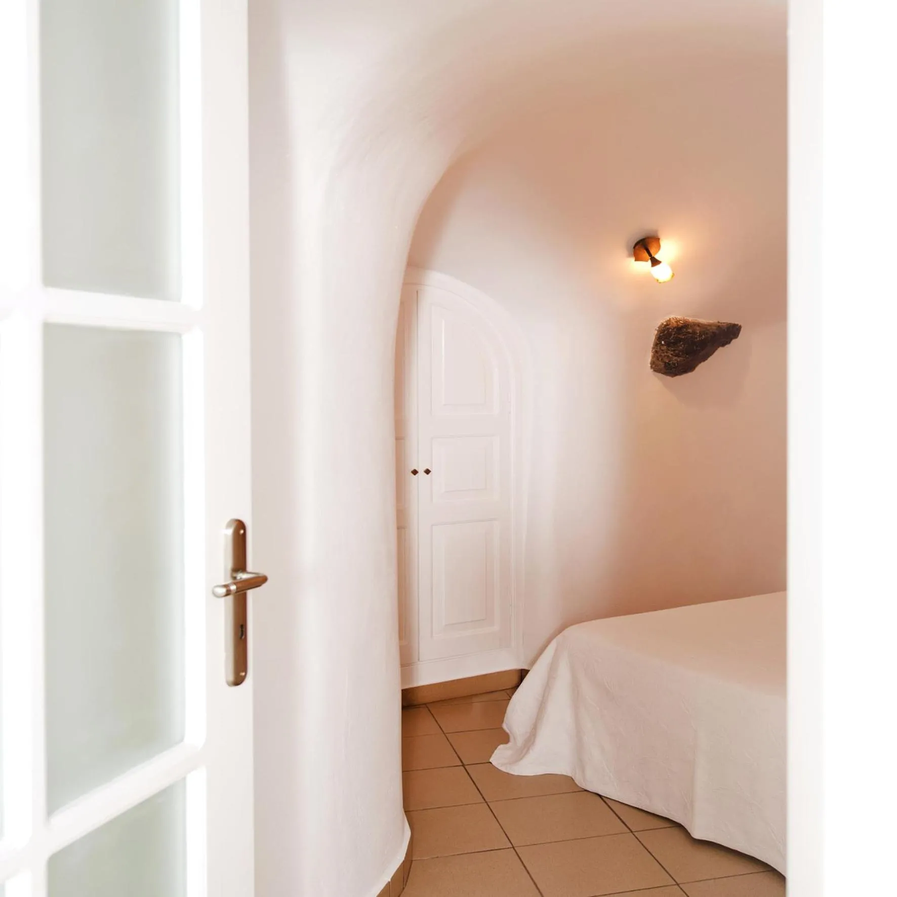 Decorative detail, Bed in Vallais Villa