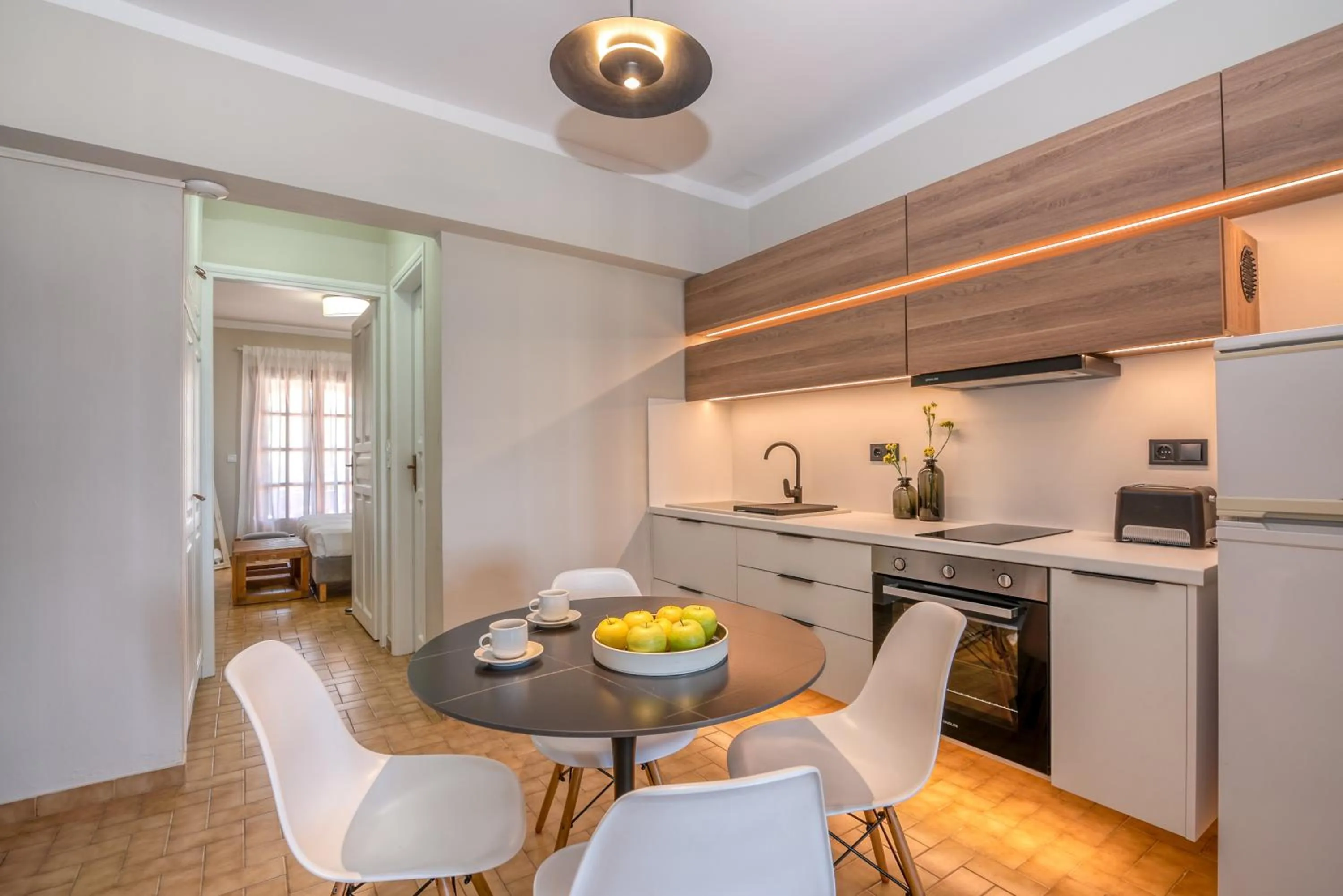 Georgia Vicky Studios & Apartments