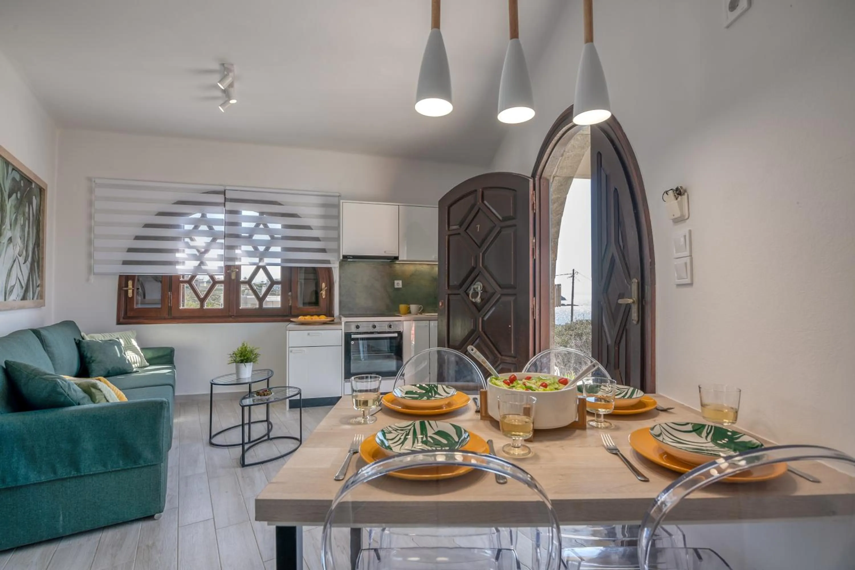 Kitchen or kitchenette in Georgia Vicky Studios & Apartments