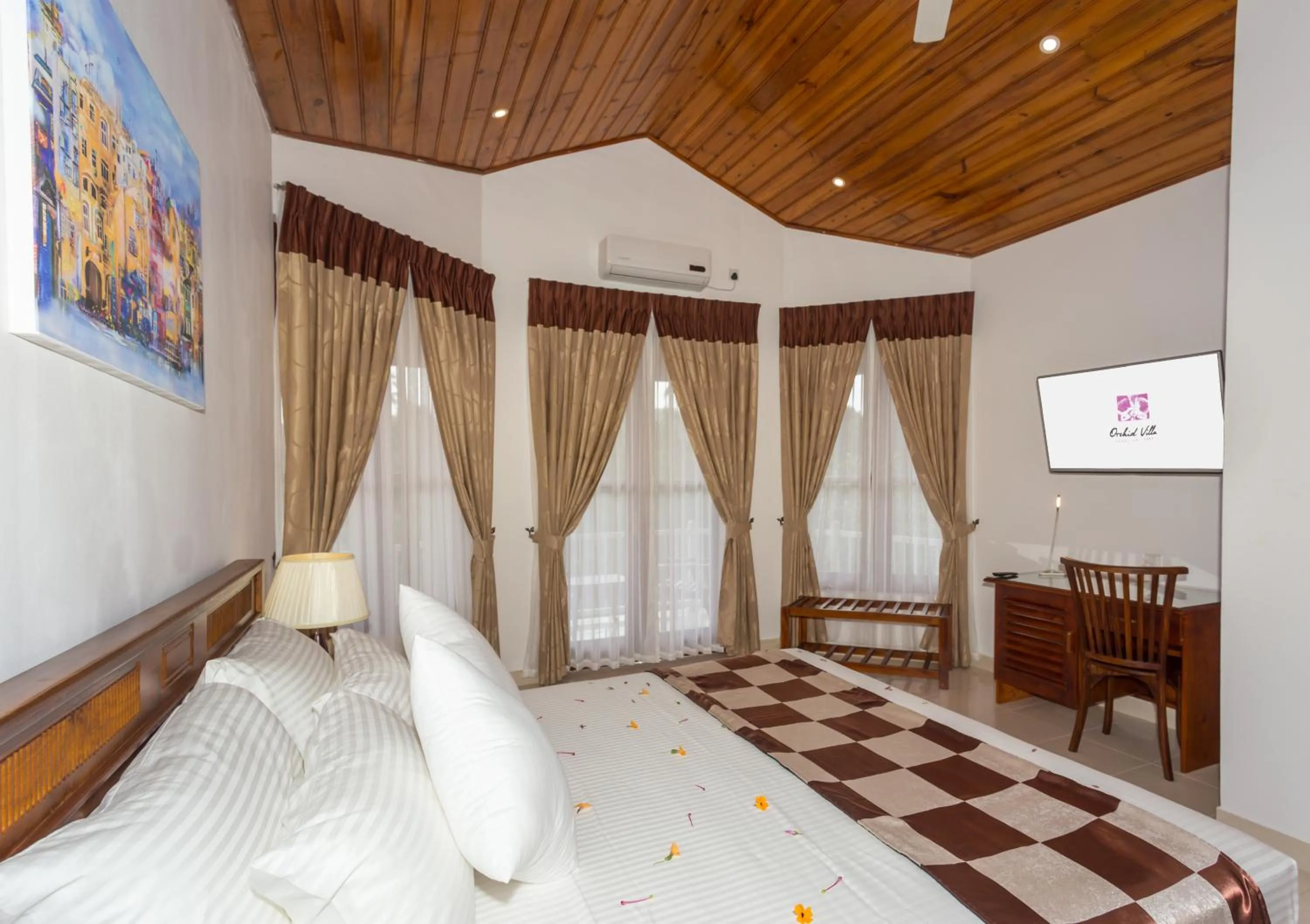 Photo of the whole room, Bed in Orchid Villa Kandy