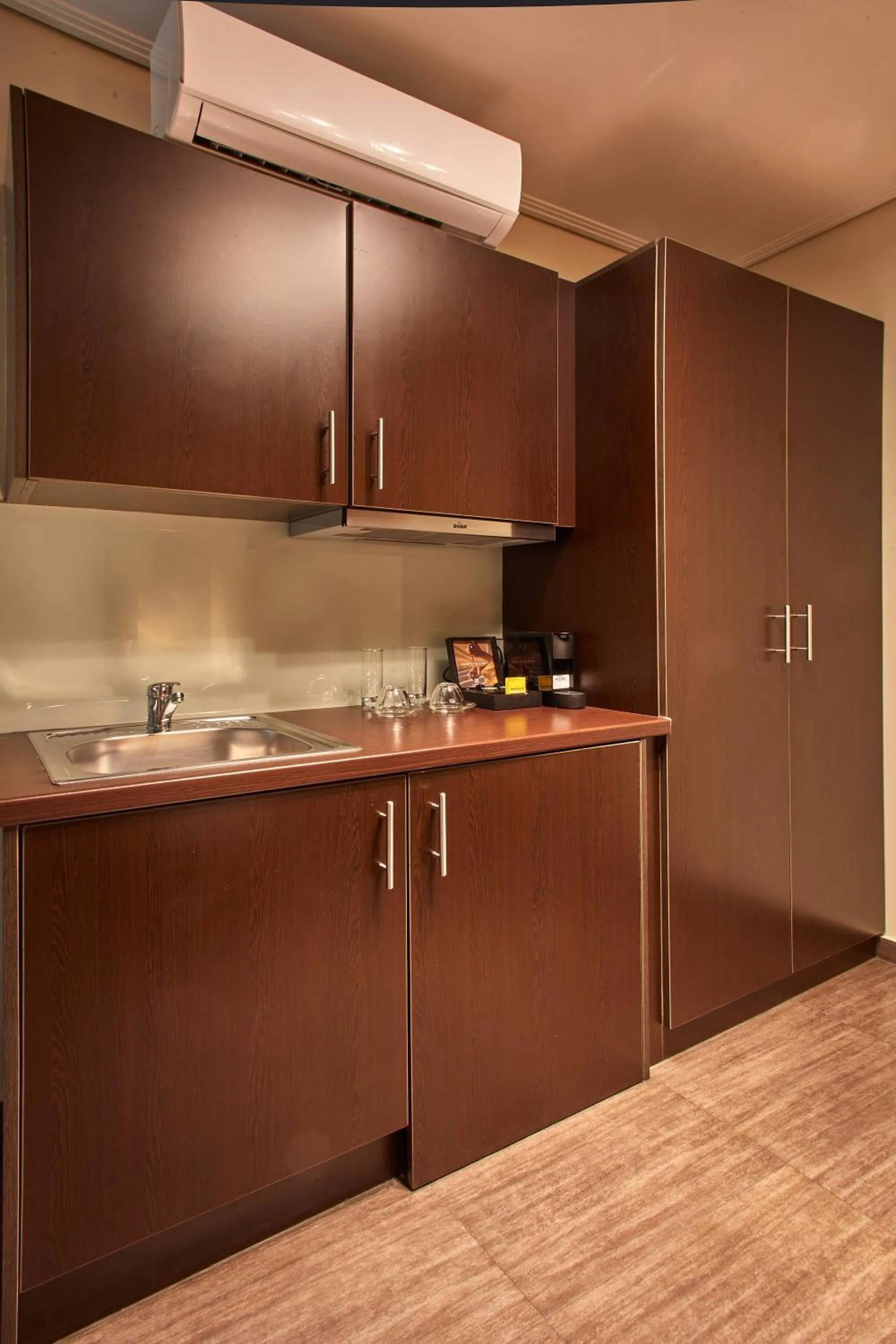 wardrobe in Athens Way Pop Art Hotel