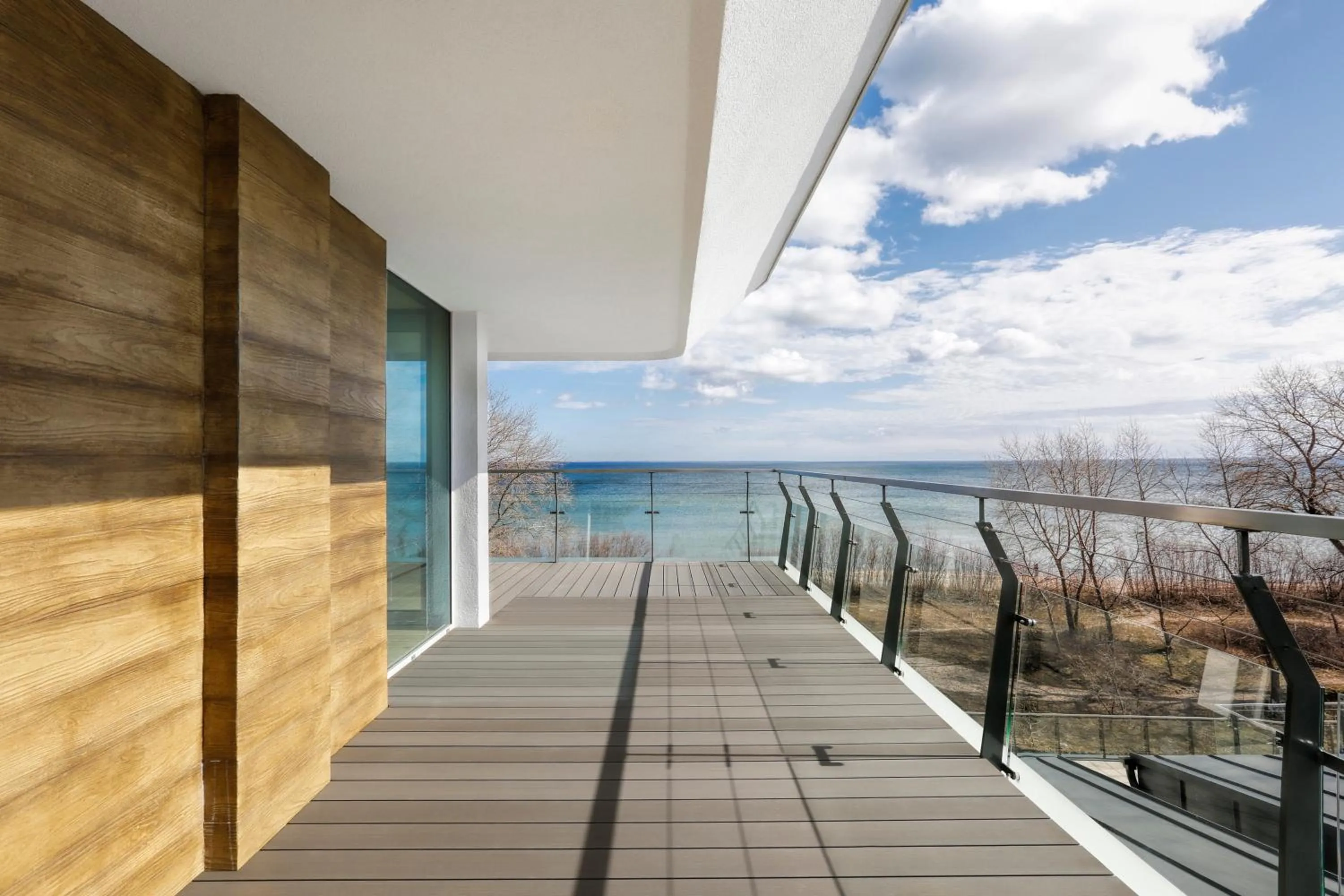 Spring in Hotel Skipper