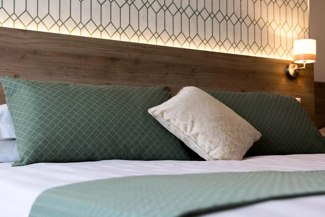 Bed in Hotel Pacific