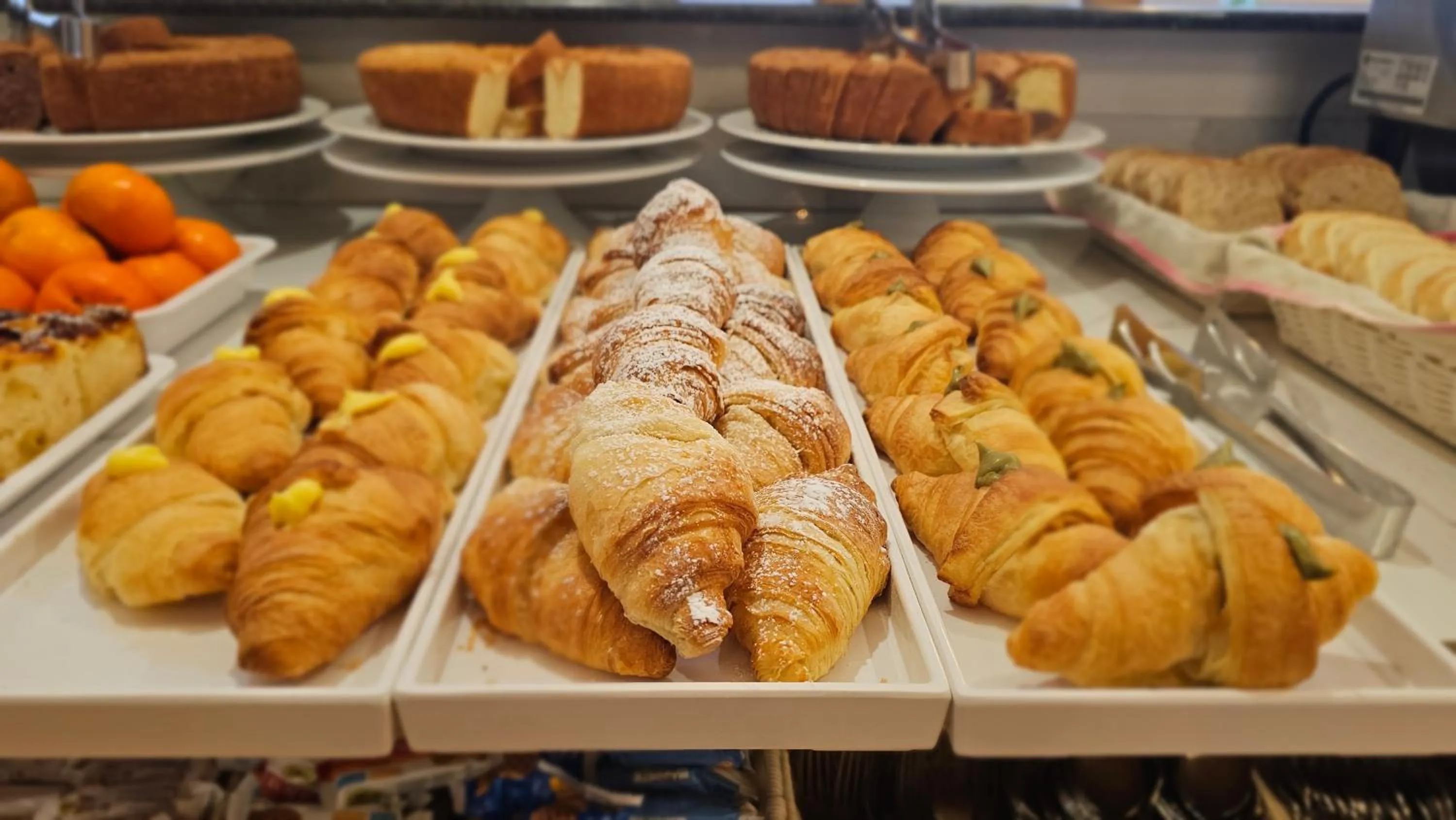 Breakfast in Hotel Pacific