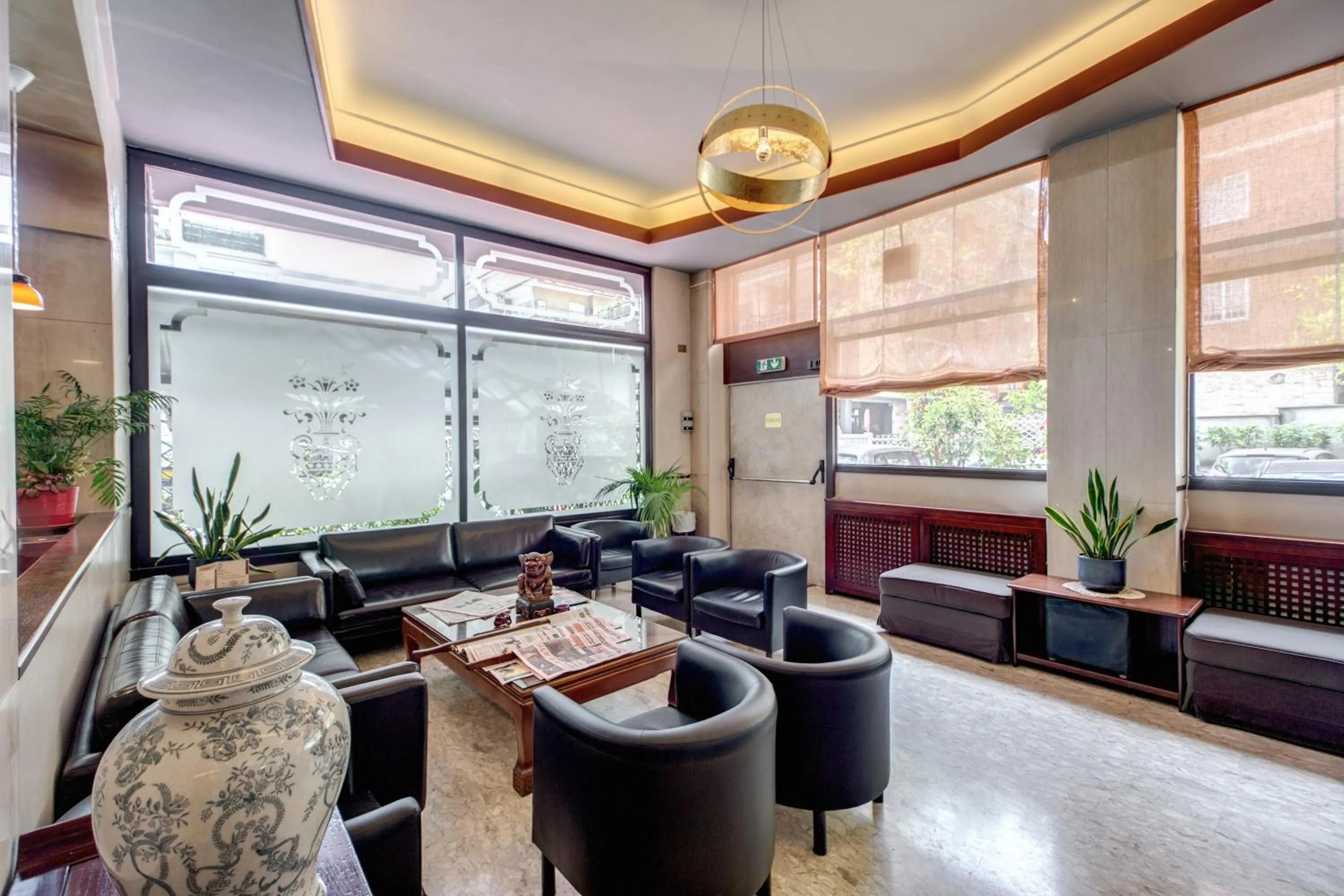 Lounge or bar in Hotel Pacific