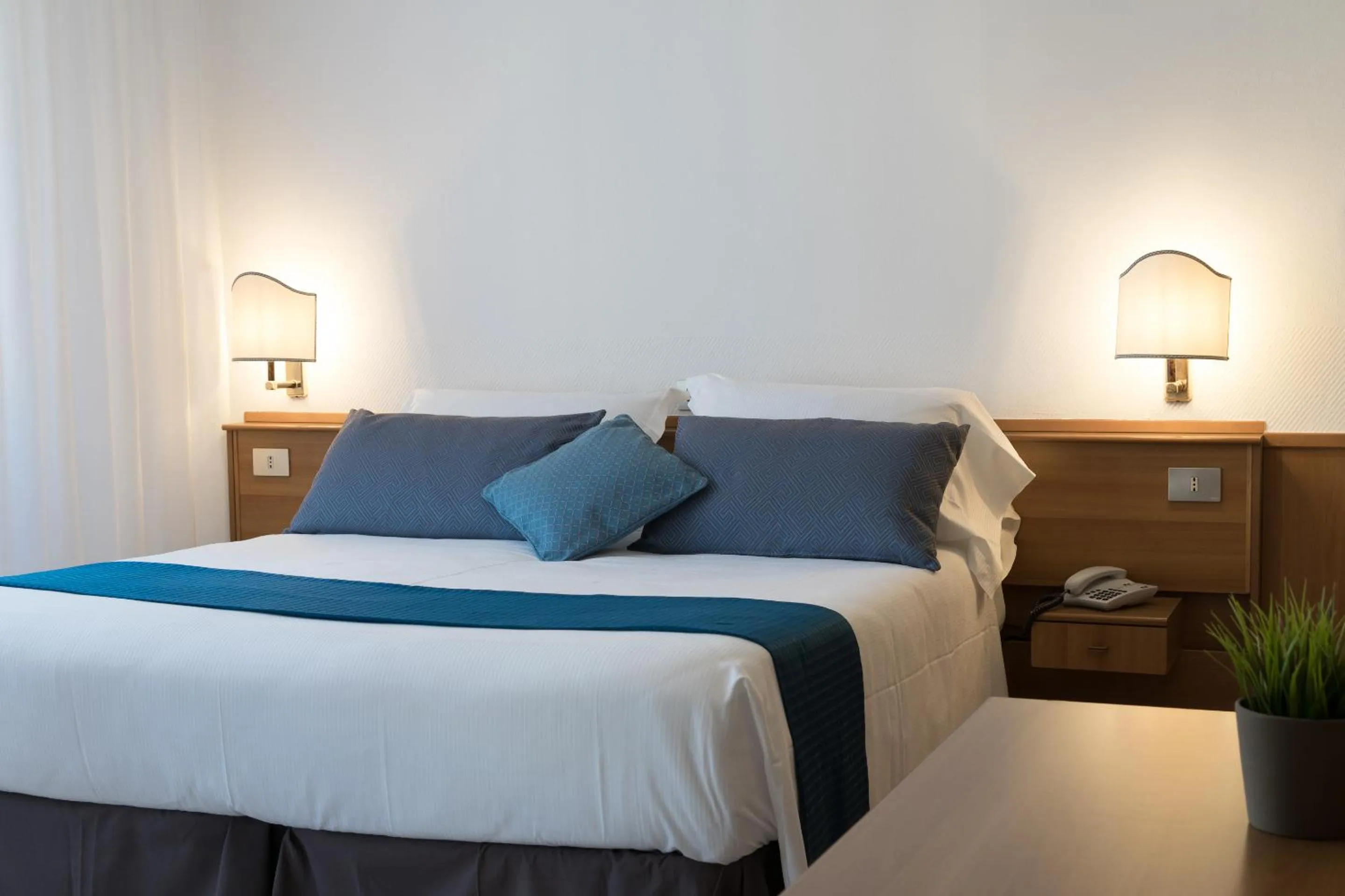 Bed in Hotel Pacific