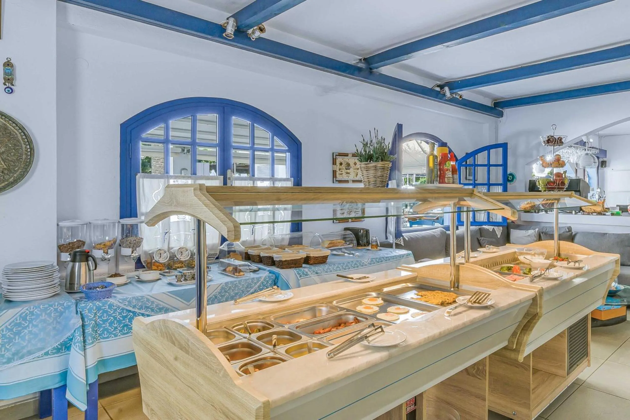 Lounge or bar in Sergiani Garden Hotel Apartments