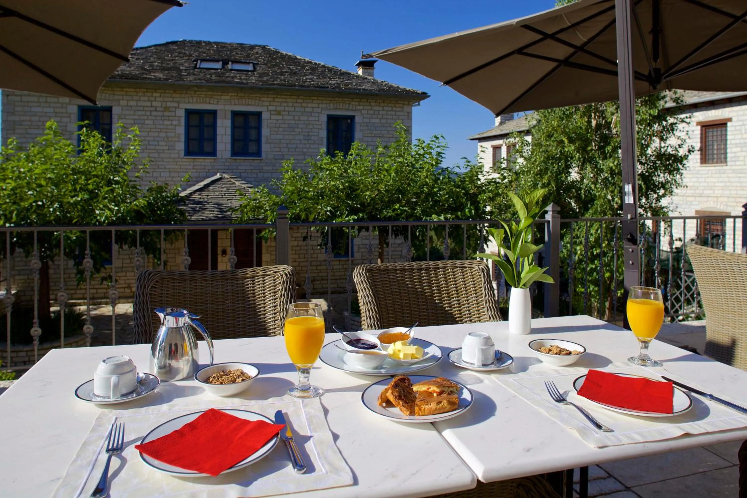 Buffet breakfast in Zagori Suites Luxury Residences