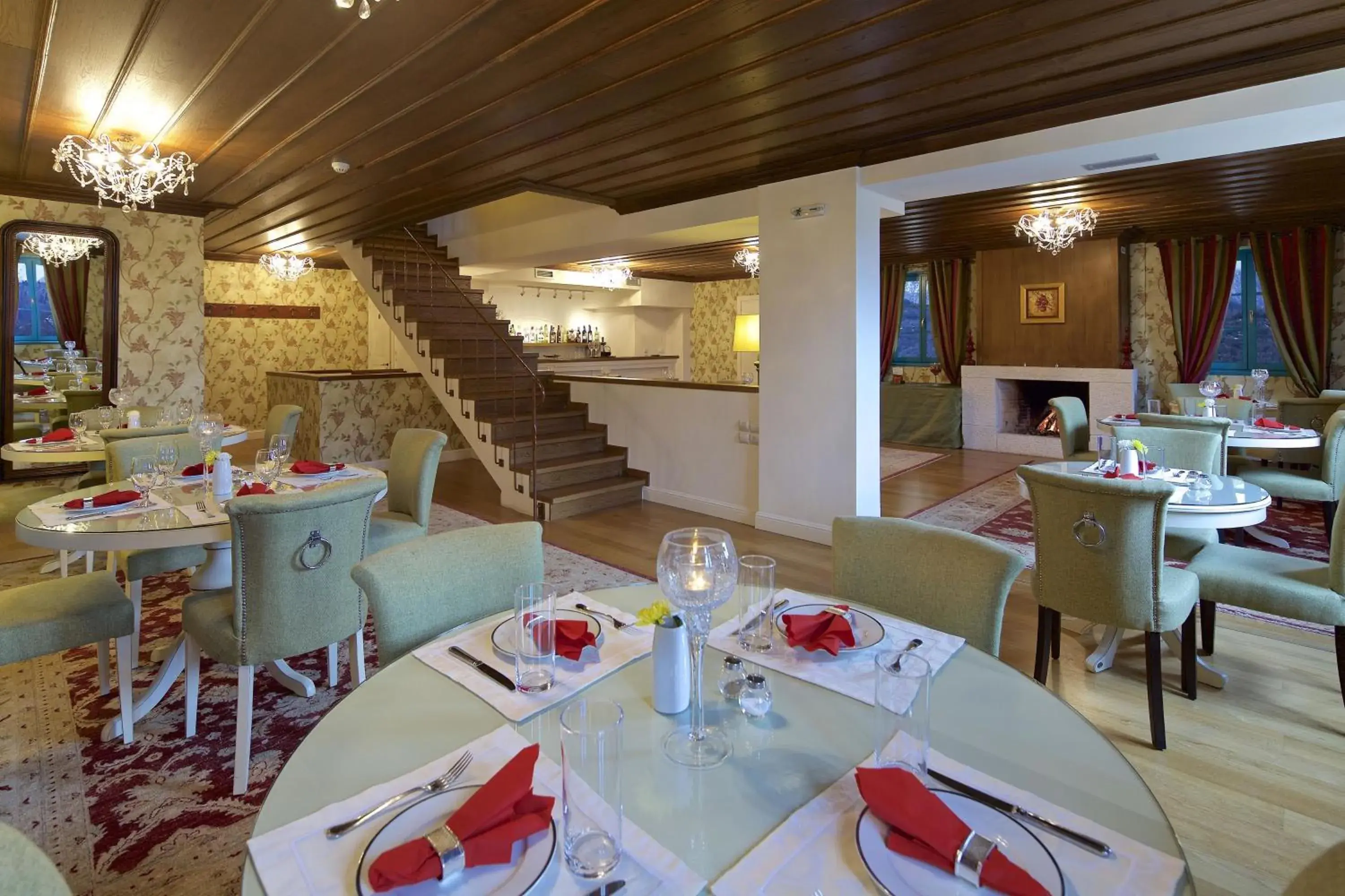 Lounge or bar in Zagori Suites Luxury Residences Lounge or bar in Zagori Suites Luxury Residences