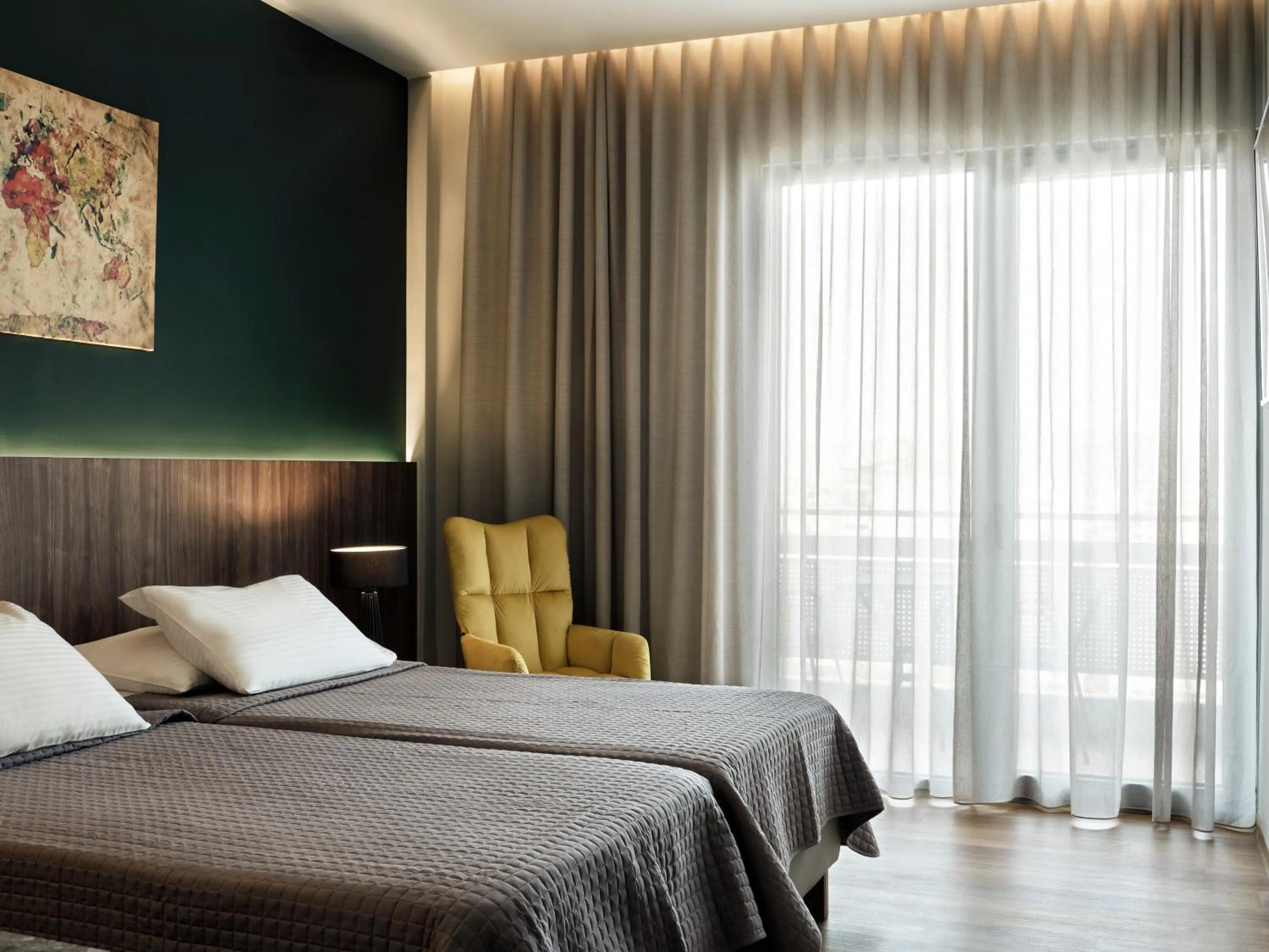 Bedroom, Bed in Candia Hotel