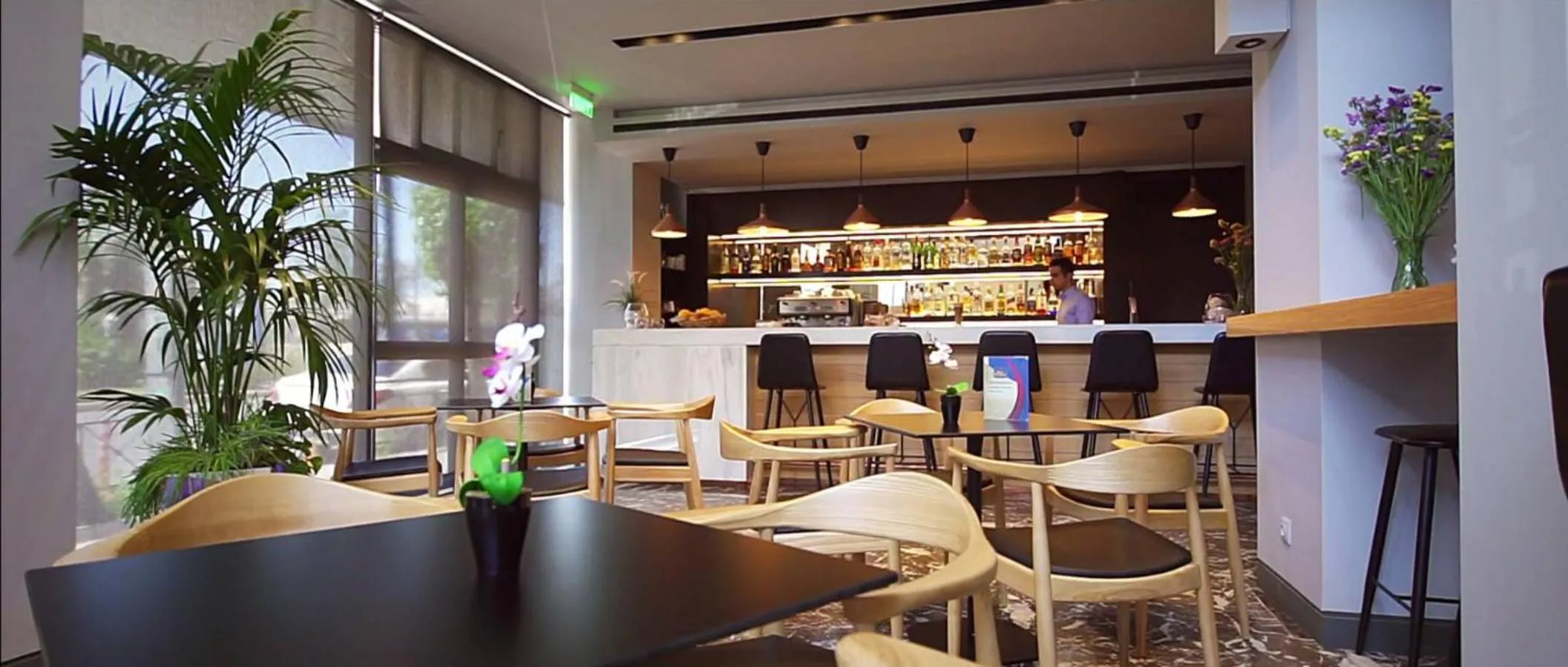 Area and facilities in Candia Hotel