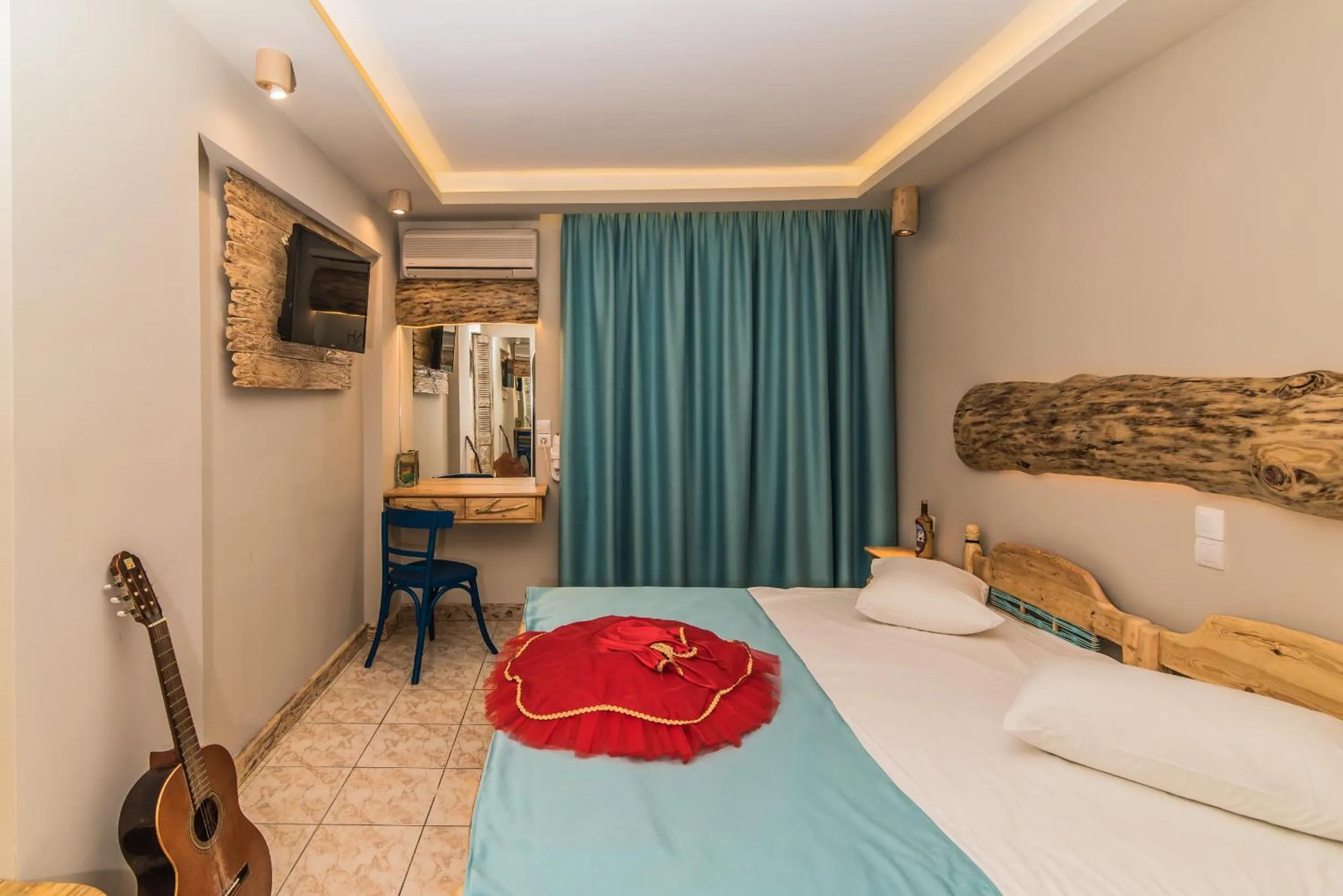 Photo of the whole room, Bed in Iniohos Zante Hotel & Suites