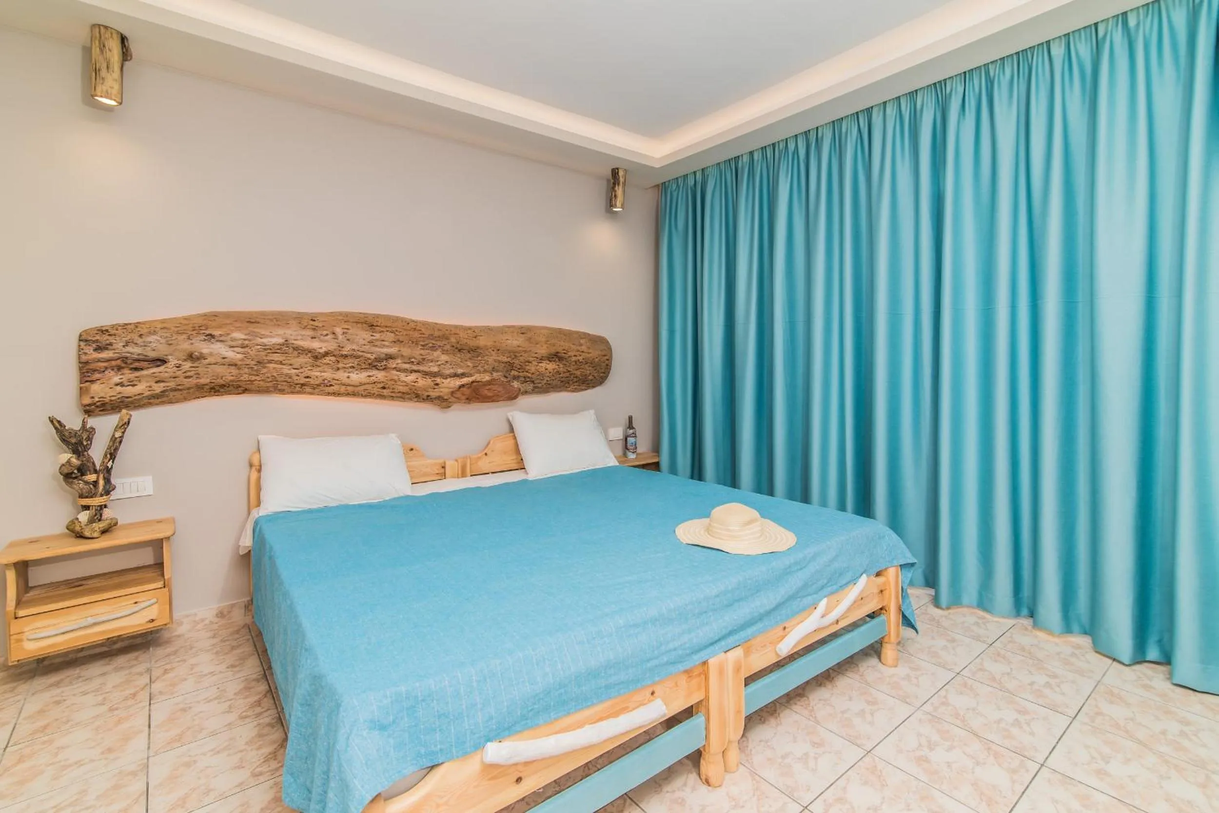 Bedroom, Bed in Iniohos Zante Hotel & Suites