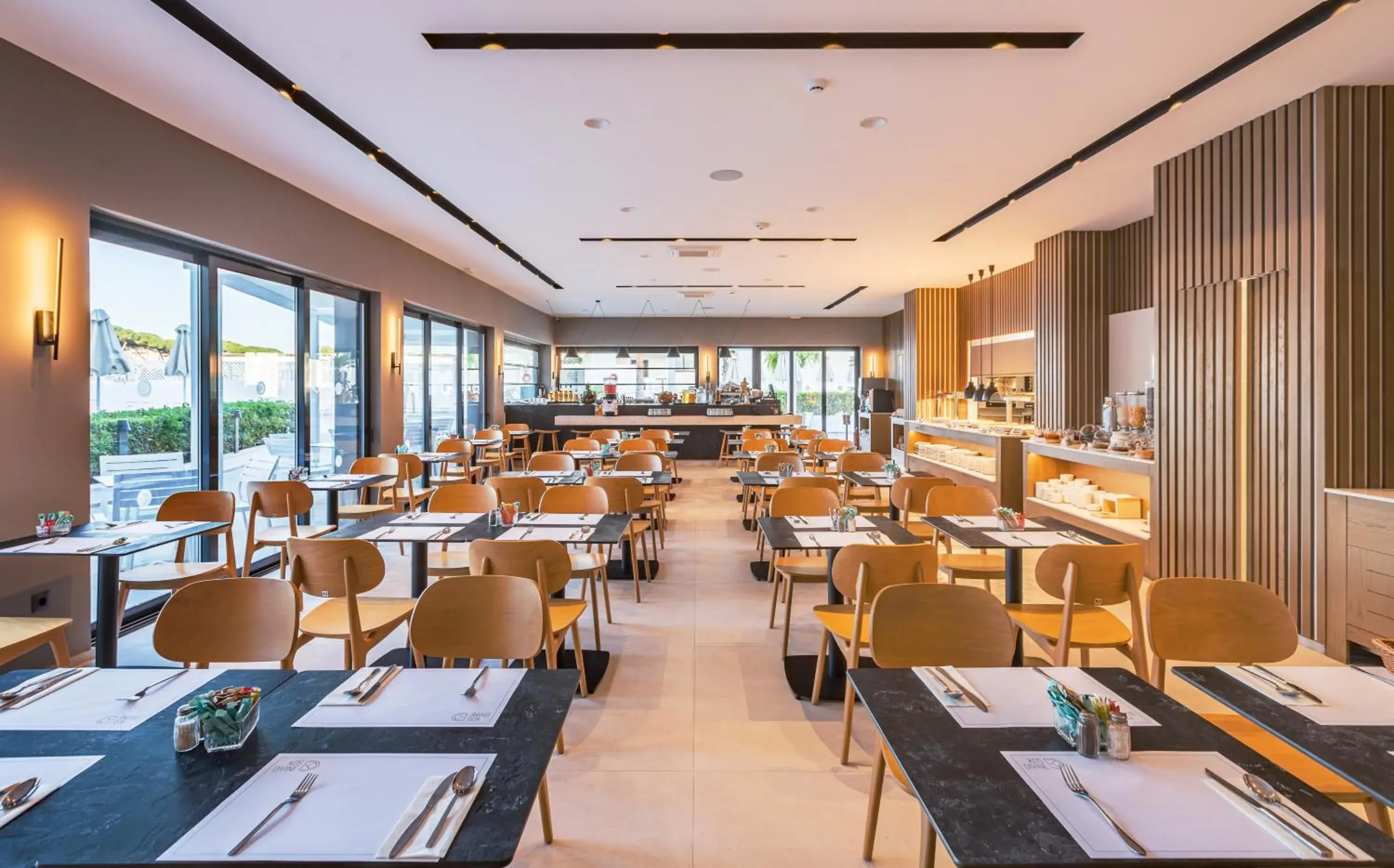 Restaurant/places to eat in Kos Divine Hotel & Suites Restaurant/places to eat in Kos Divine Hotel & Suites