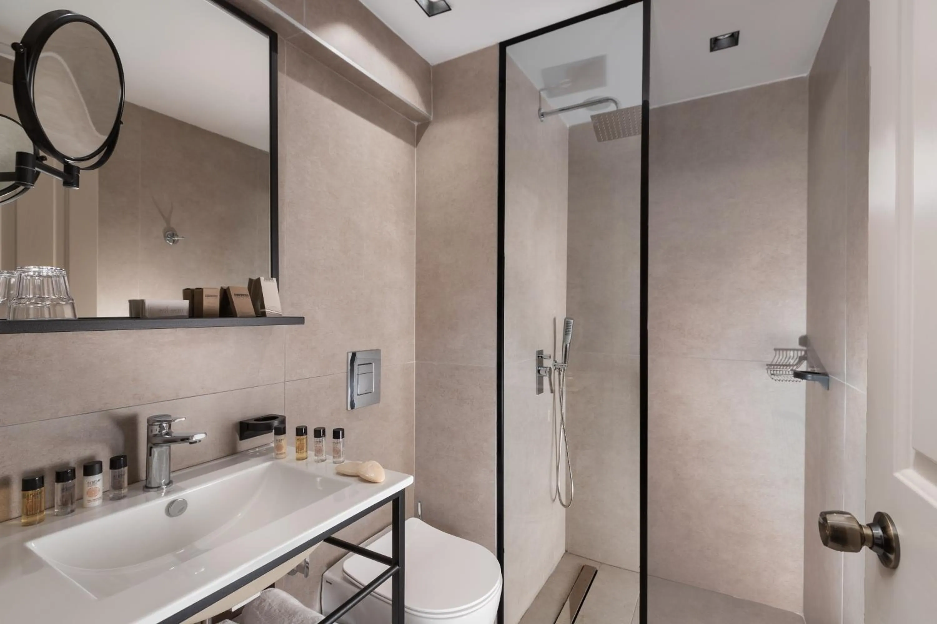 Bathroom in Kos Divine Hotel & Suites