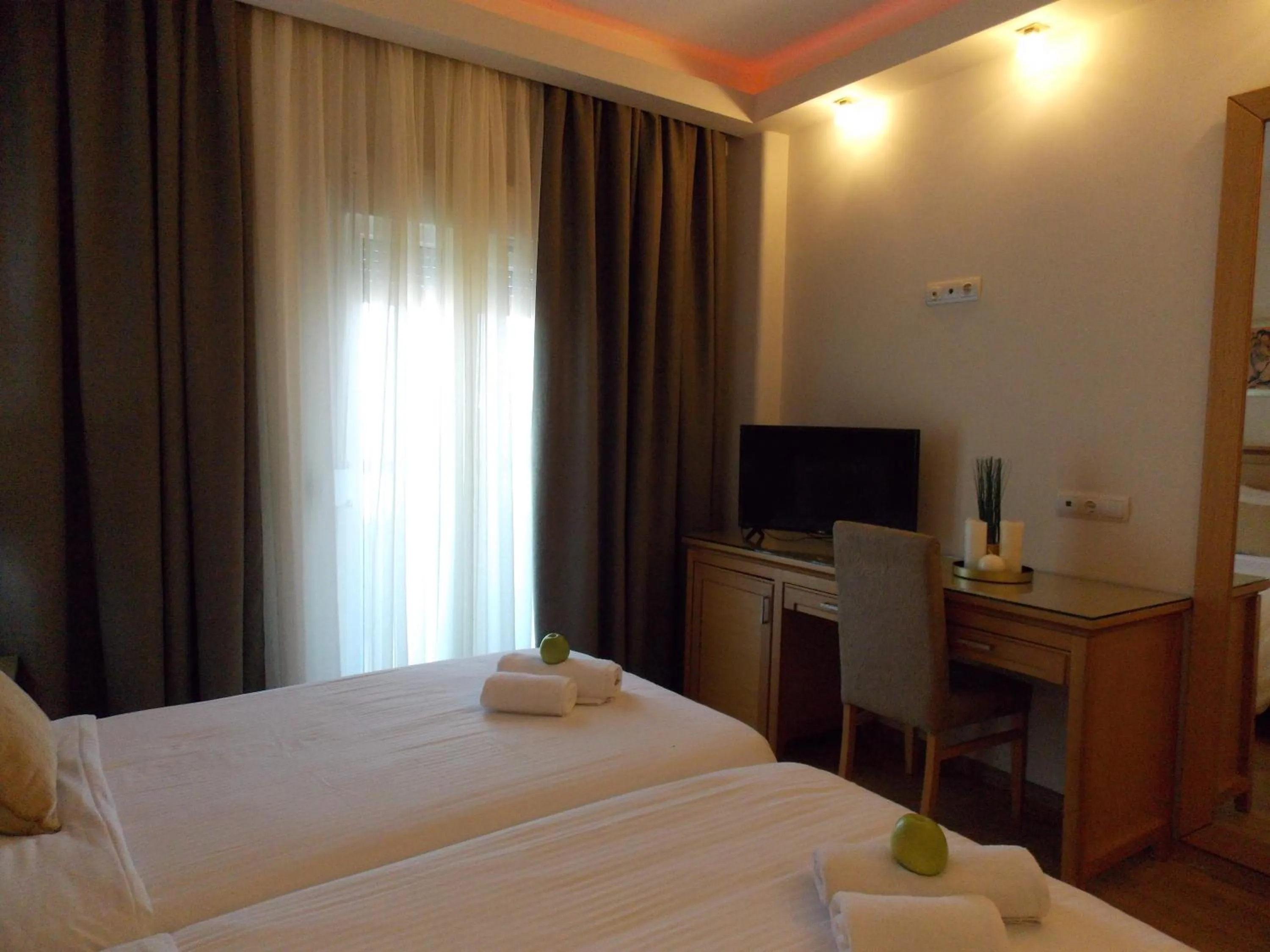 Bedroom, Bed in Hotel Alexandros