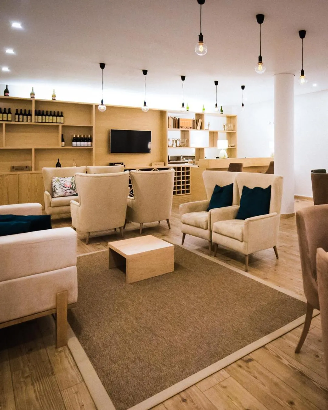 Communal lounge/ TV room in Lam Hotel Celorico de Basto