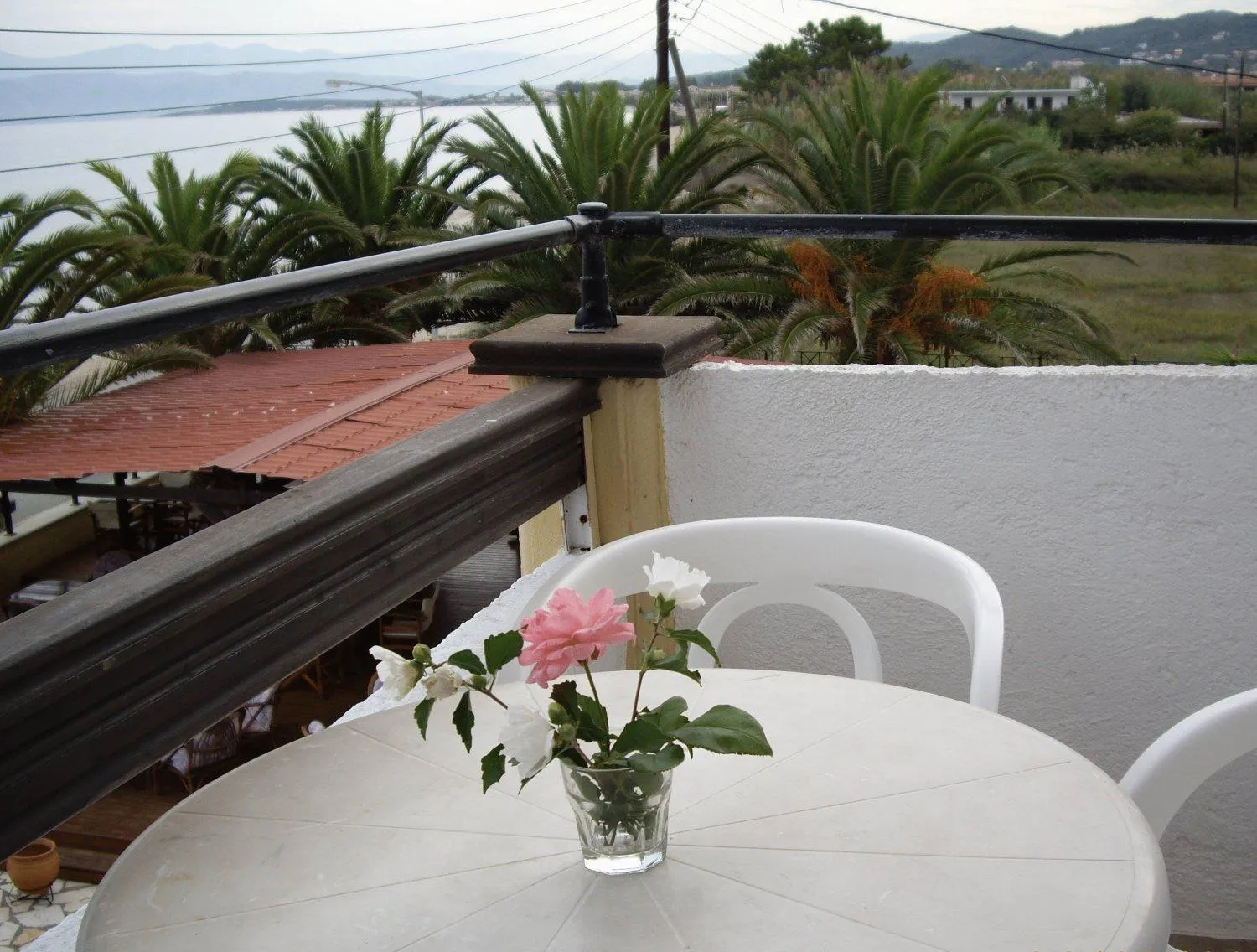 Balcony/Terrace in Ninos On The Beach Hotel