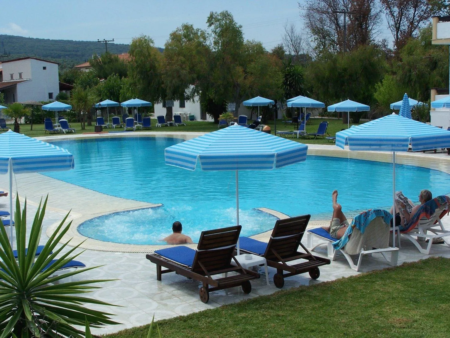 Spa and wellness centre/facilities in Ninos On The Beach Hotel