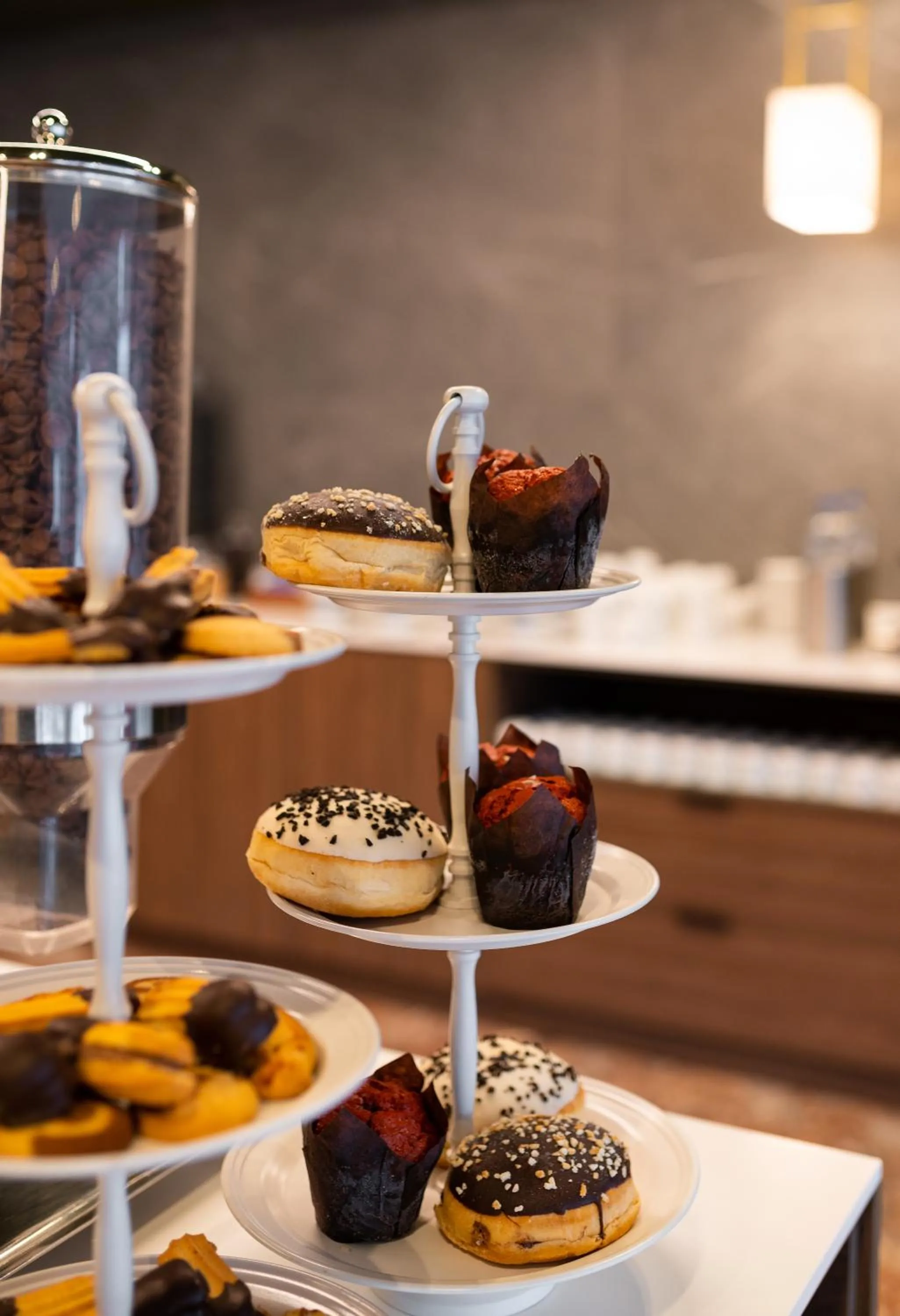 Restaurant/places to eat in Nestos Hotel