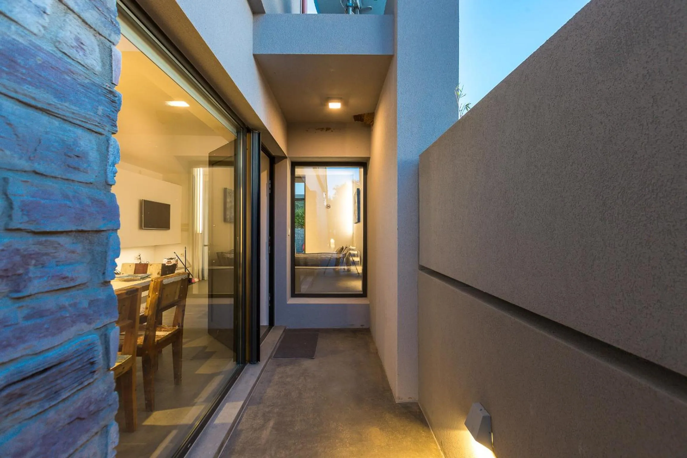 Area and facilities in Elea Villas - Aspro & Blanche