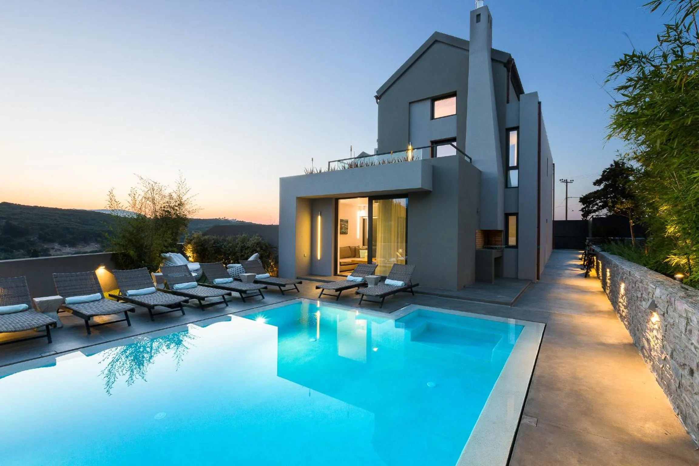 Swimming pool in Elea Villas - Aspro & Blanche