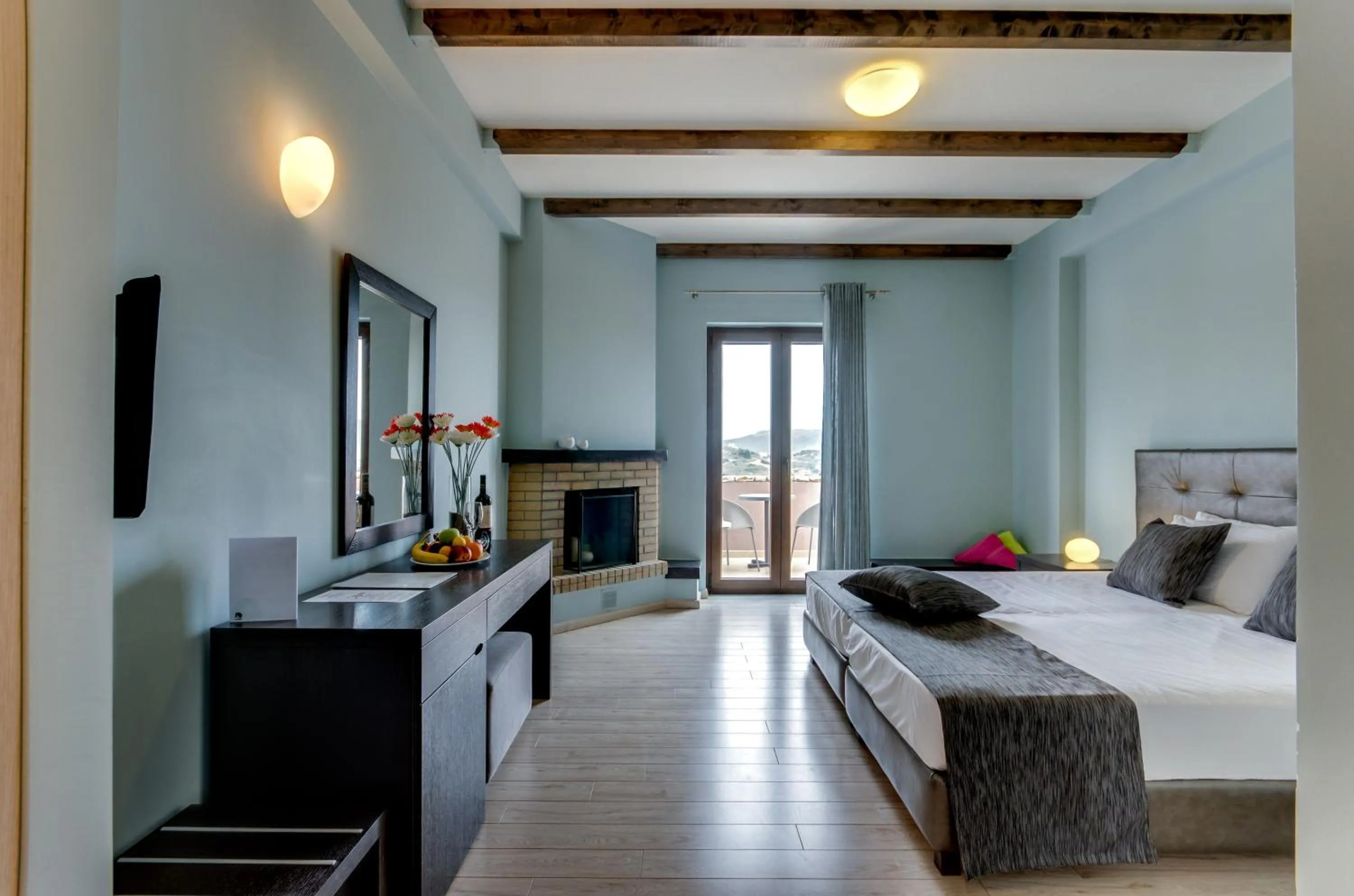 Photo of the whole room, Bed in Perivoli Country Hotel & Retreat