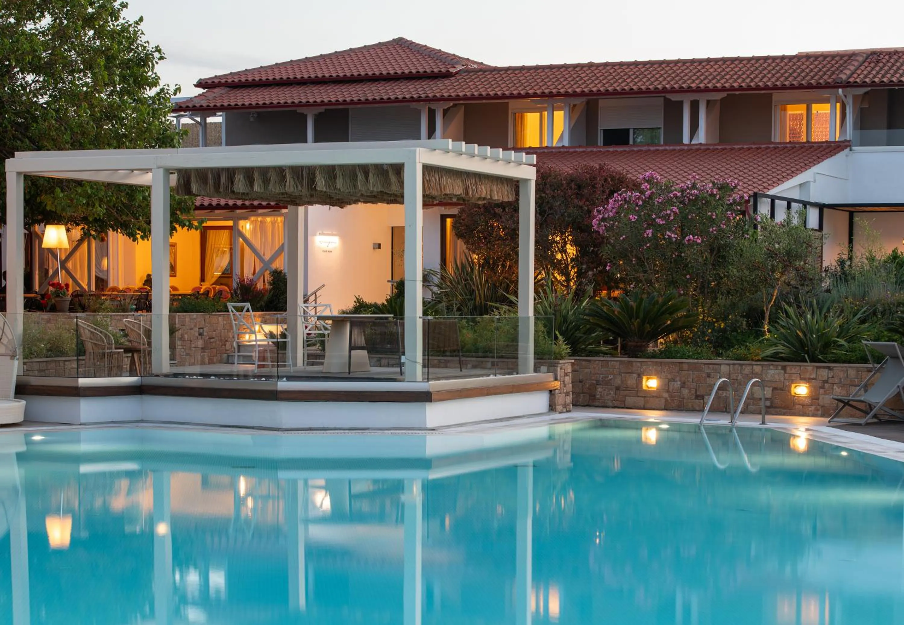 Swimming pool in Antigoni Seaside Resort