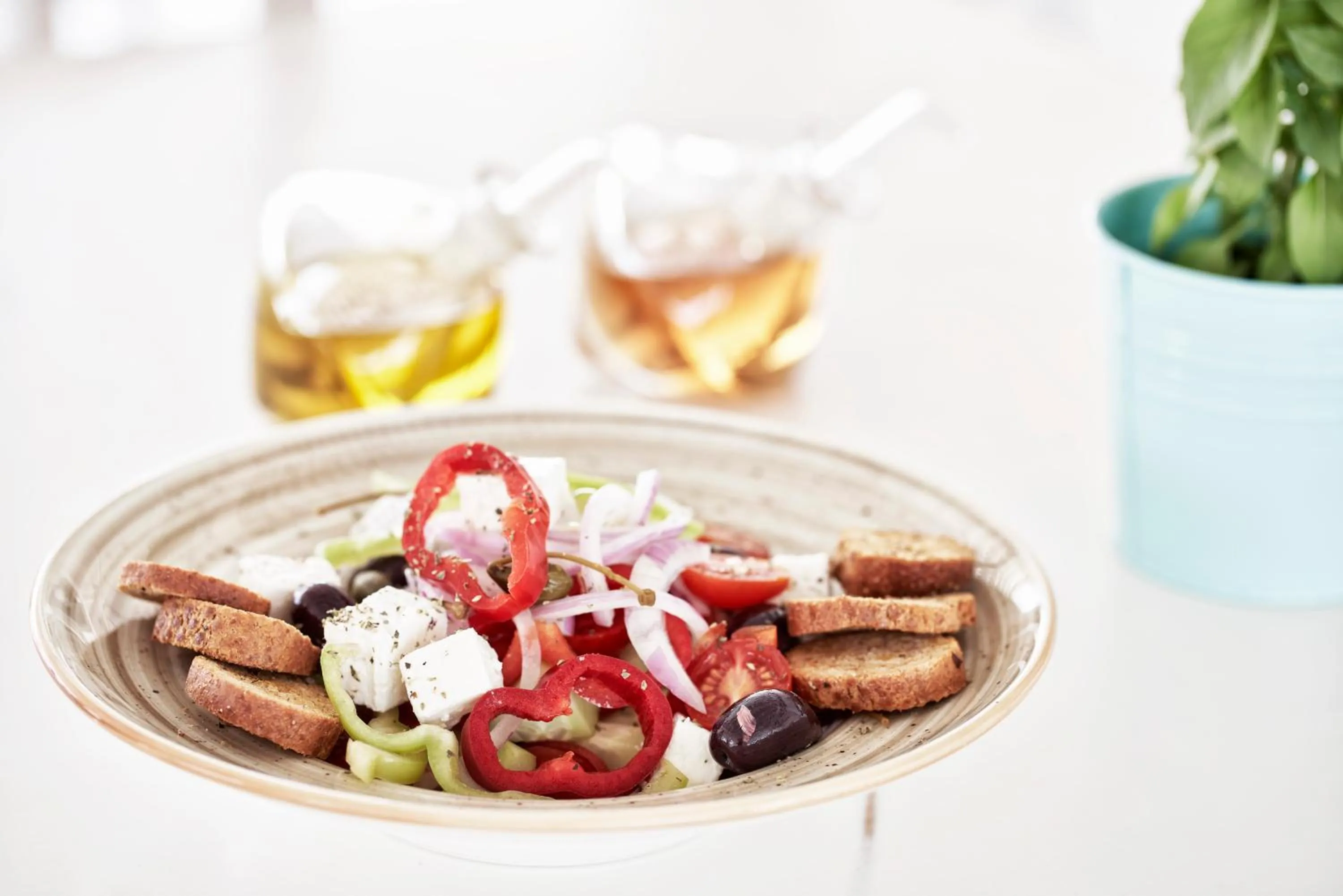 Restaurant/places to eat in Antigoni Seaside Resort