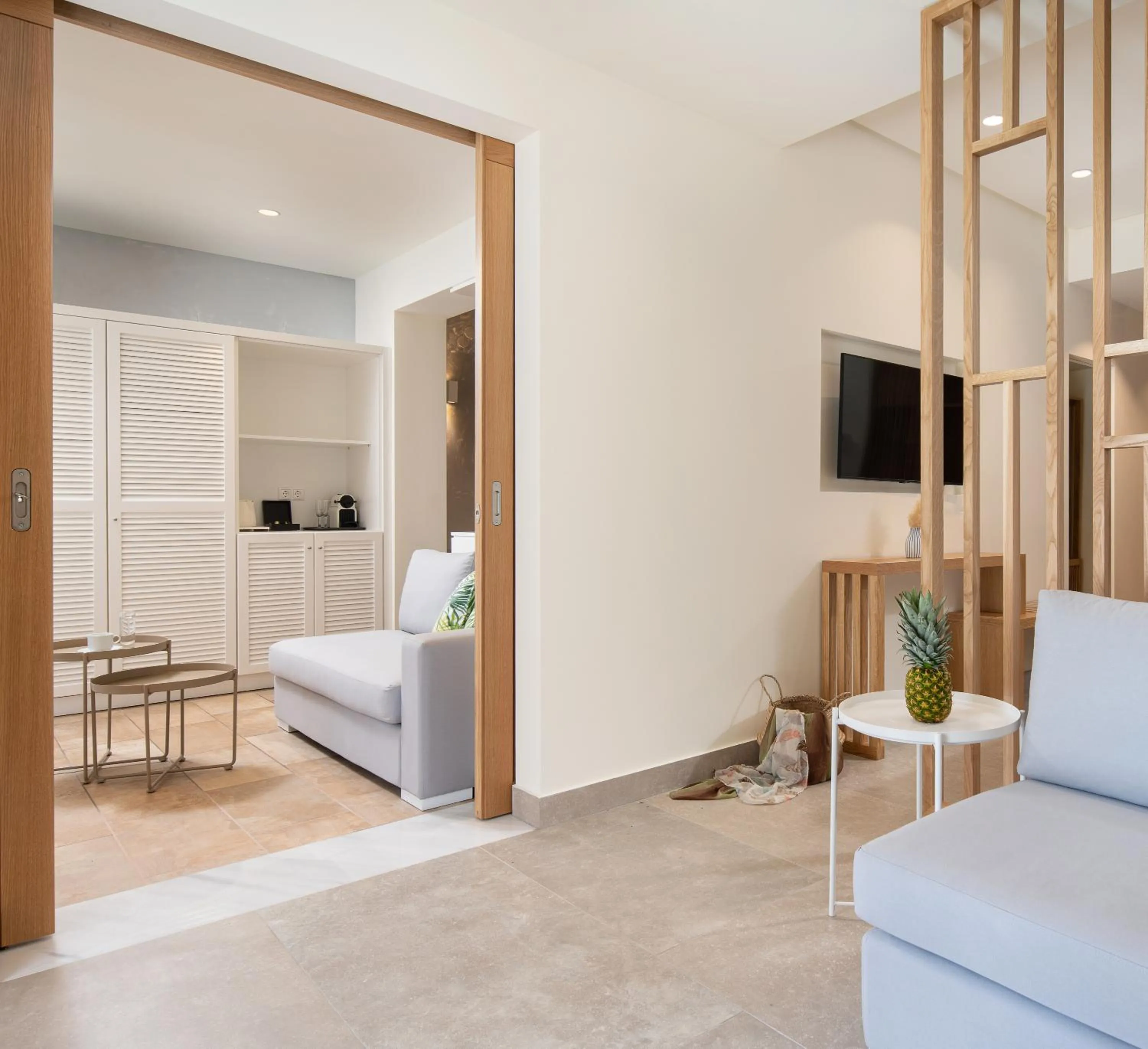 Seating area, Bed in Antigoni Seaside Resort