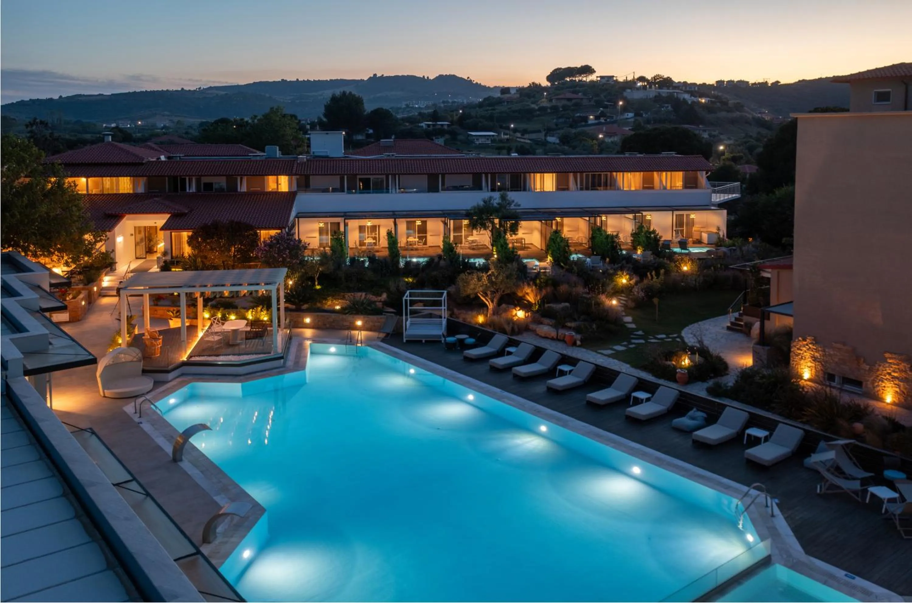 Swimming pool in Antigoni Seaside Resort