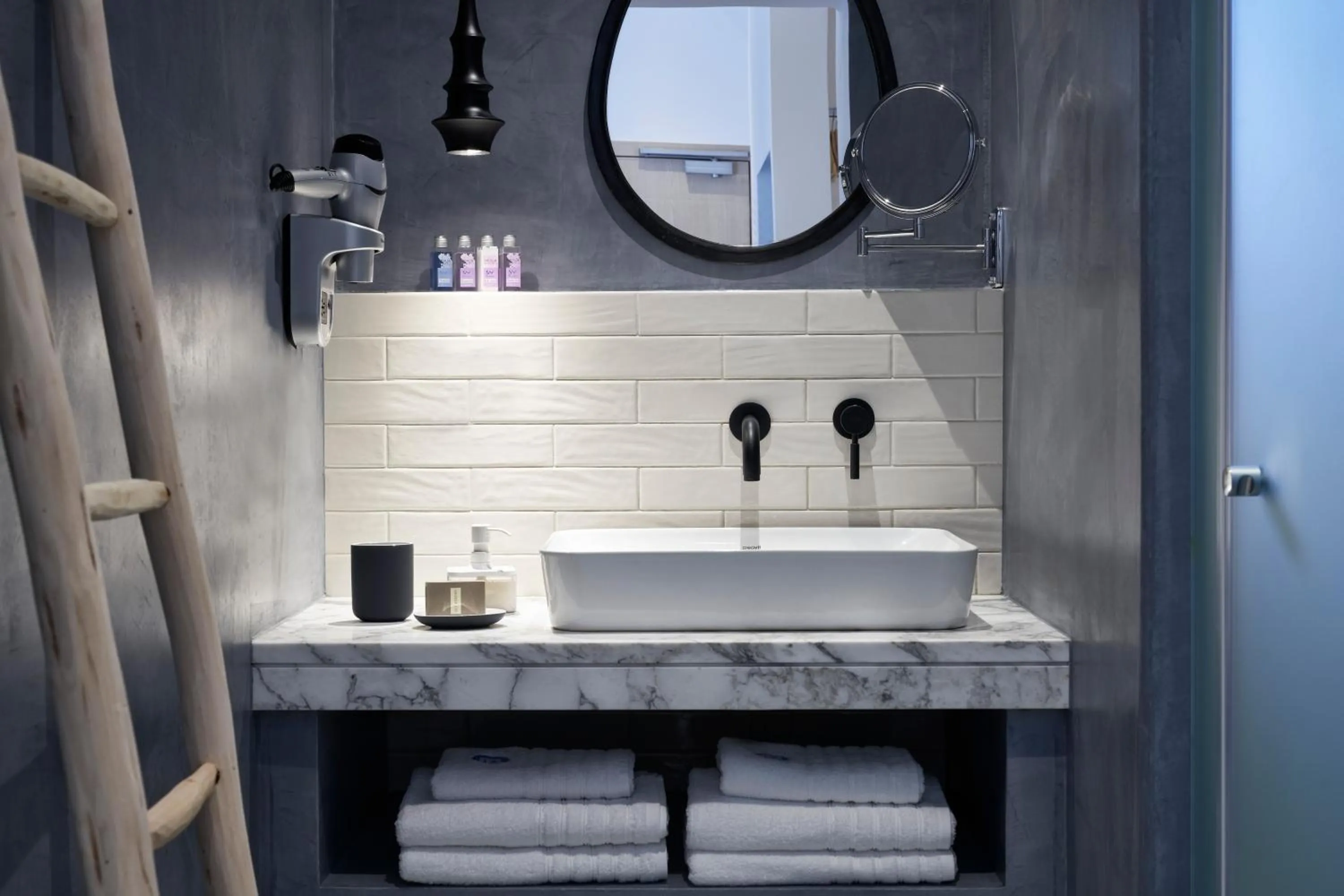 Bathroom in Antigoni Seaside Resort