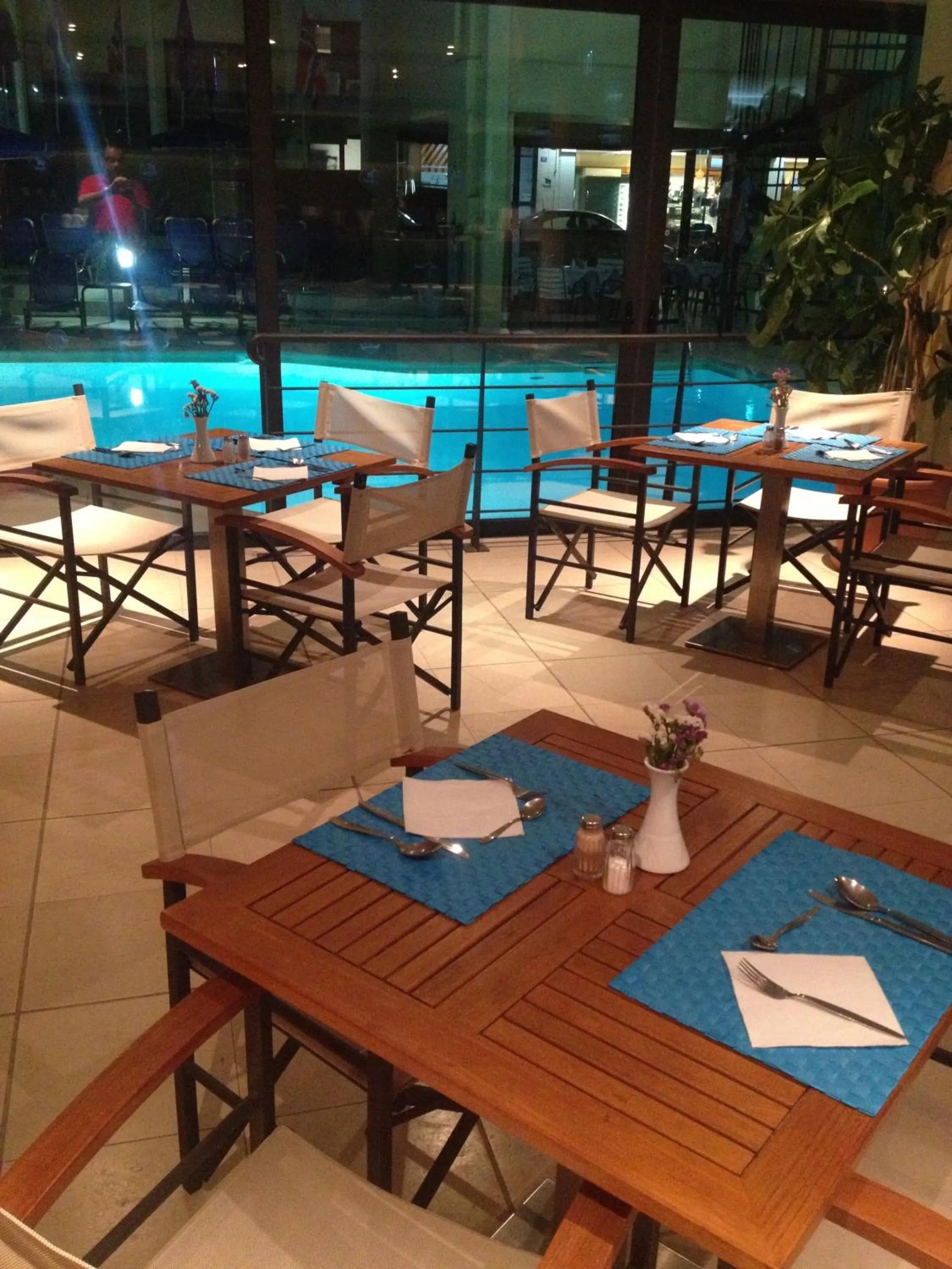 Restaurant/places to eat in Jason Hotel Apartments