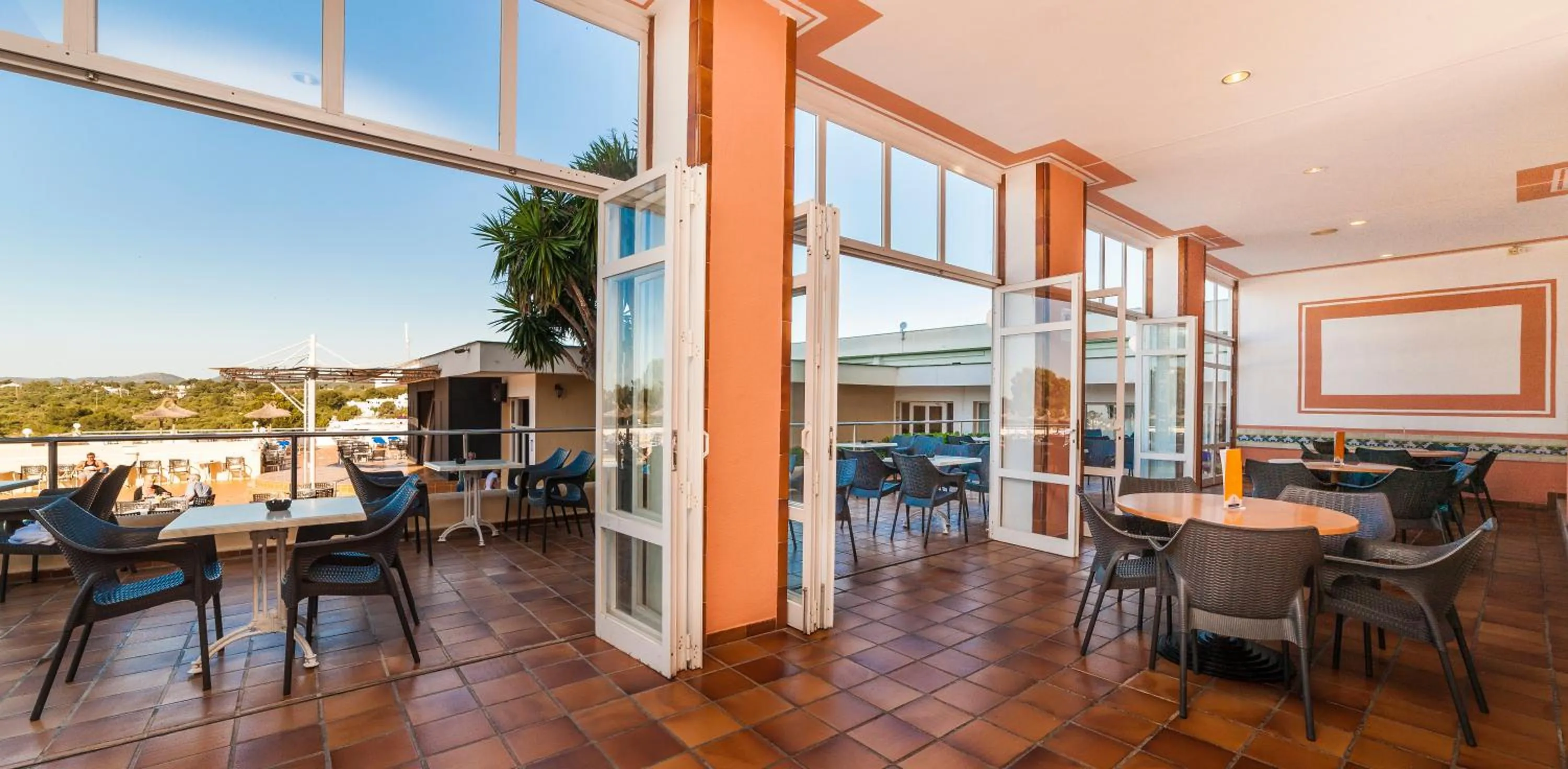 Lounge or bar in Globales Samoa