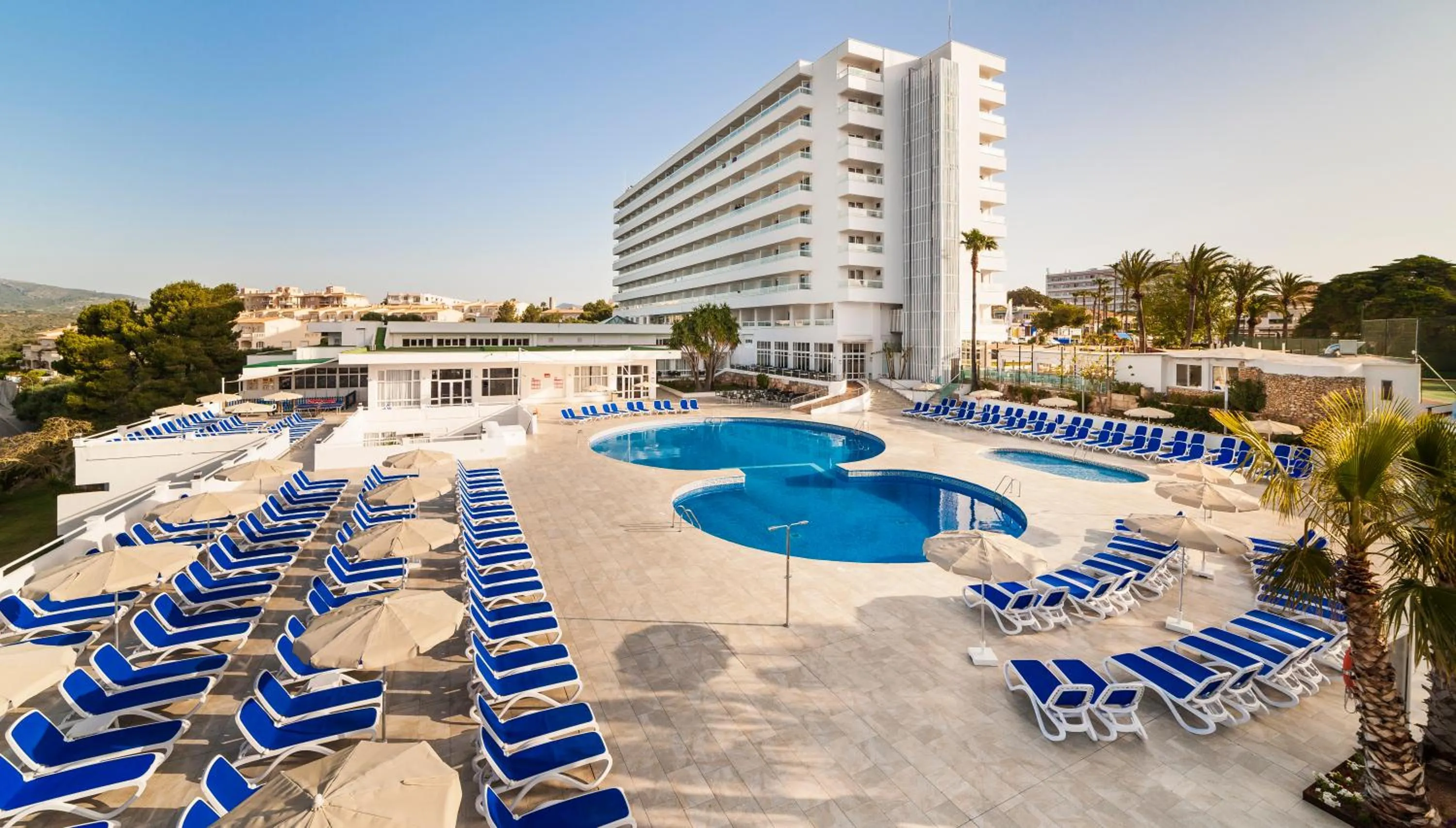 Swimming pool in Globales Samoa