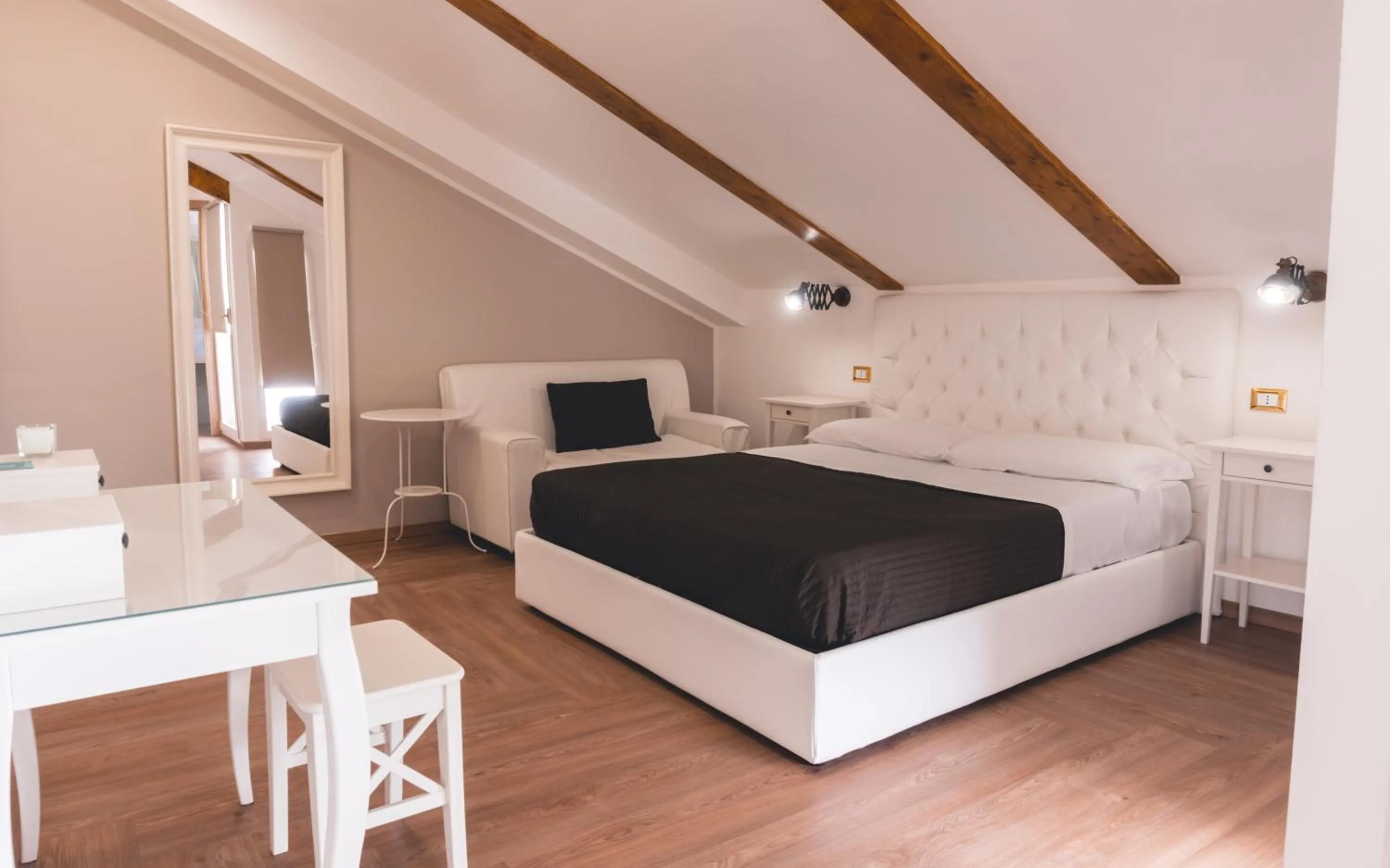 Photo of the whole room, Bed in Fata34 Luxury B&B