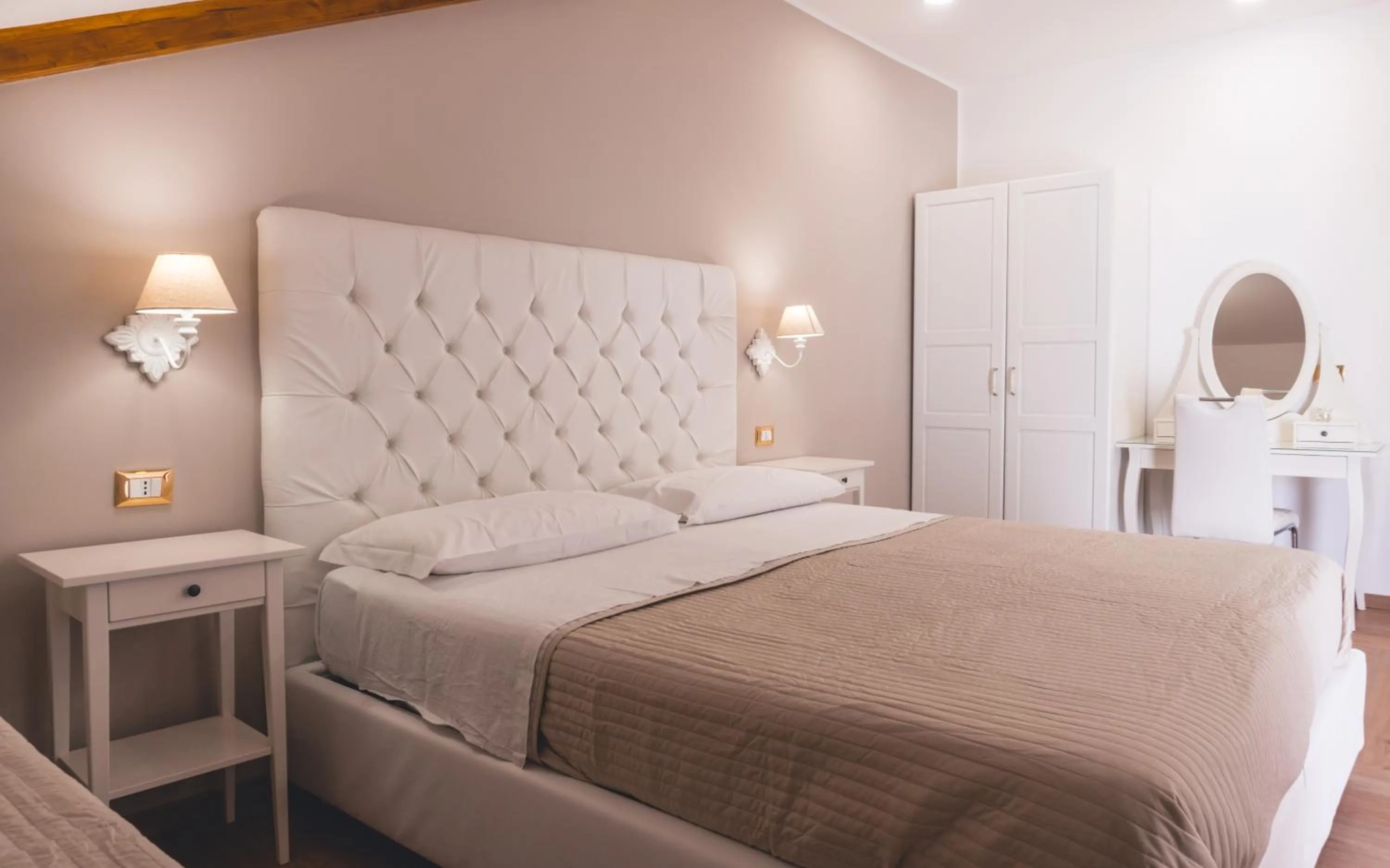 Photo of the whole room, Bed in Fata34 Luxury B&B