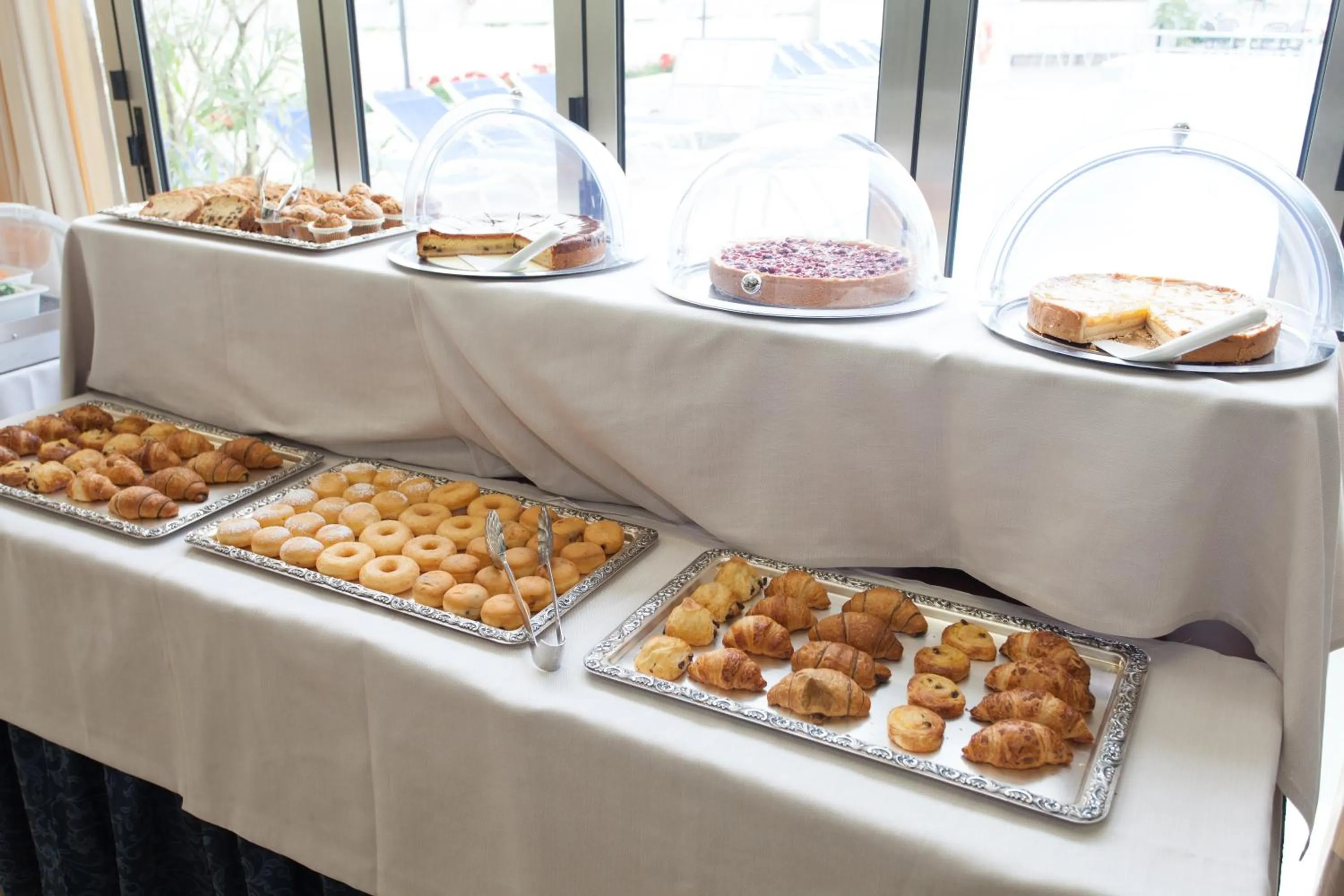 Breakfast in Hotel Marina
