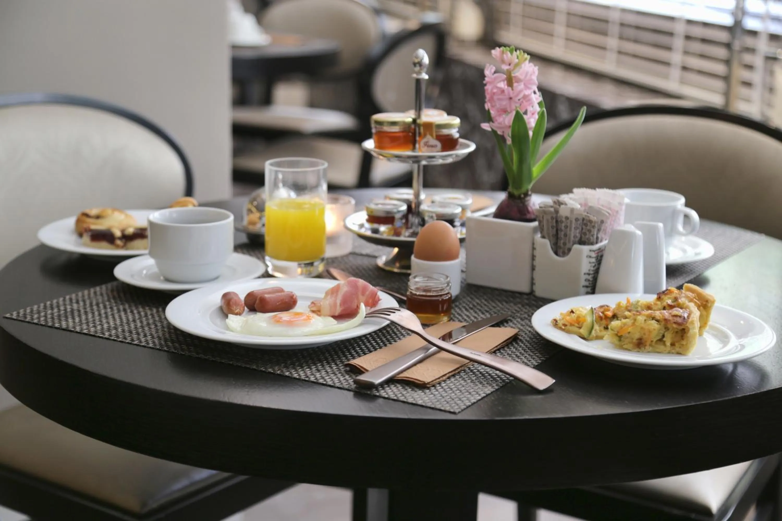 Breakfast in The Y Hotel