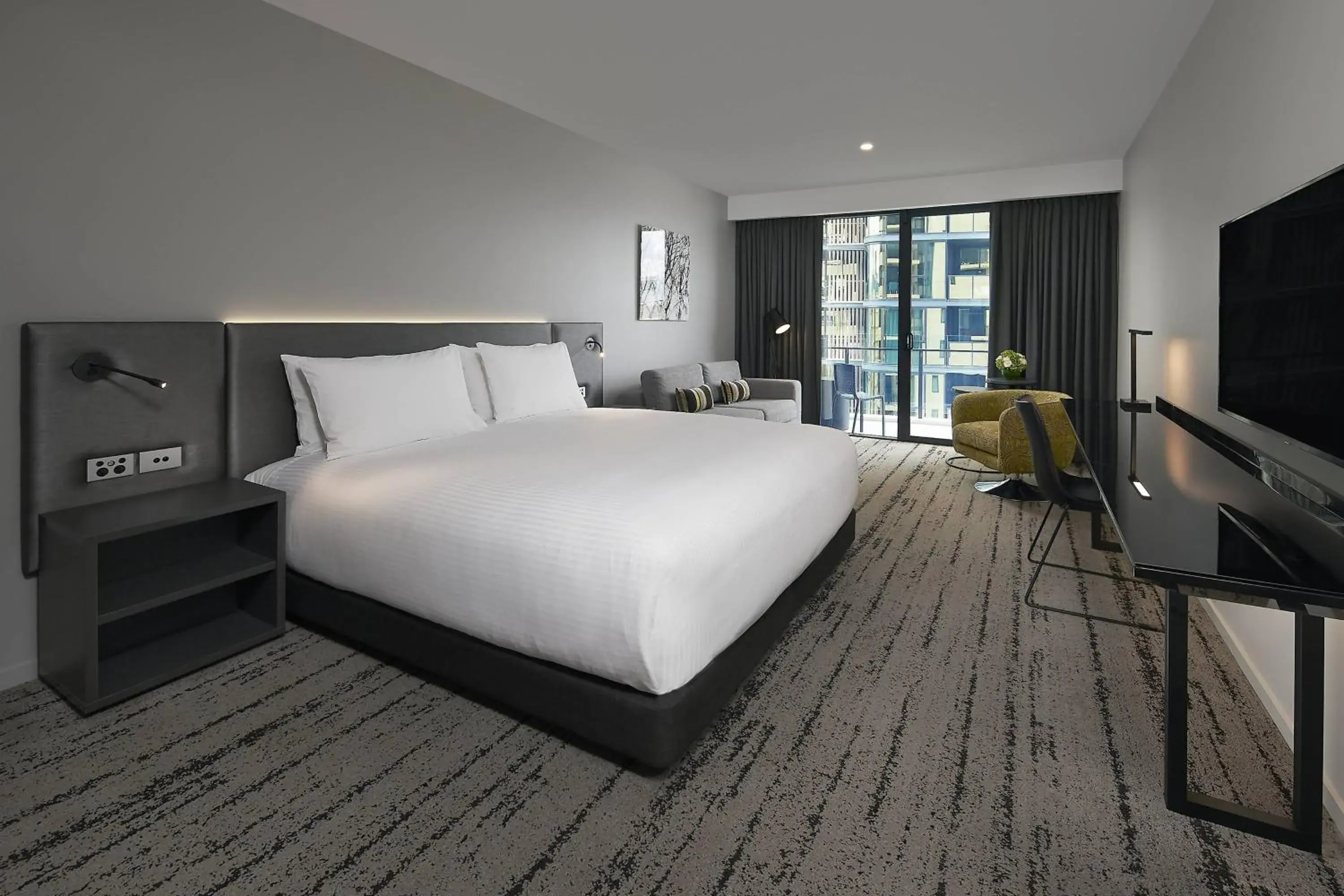 Premium King Room with Balcony in Courtyard by Marriott Brisbane South Bank Premium King Room with Balcony in Courtyard by Marriott Brisbane South Bank
