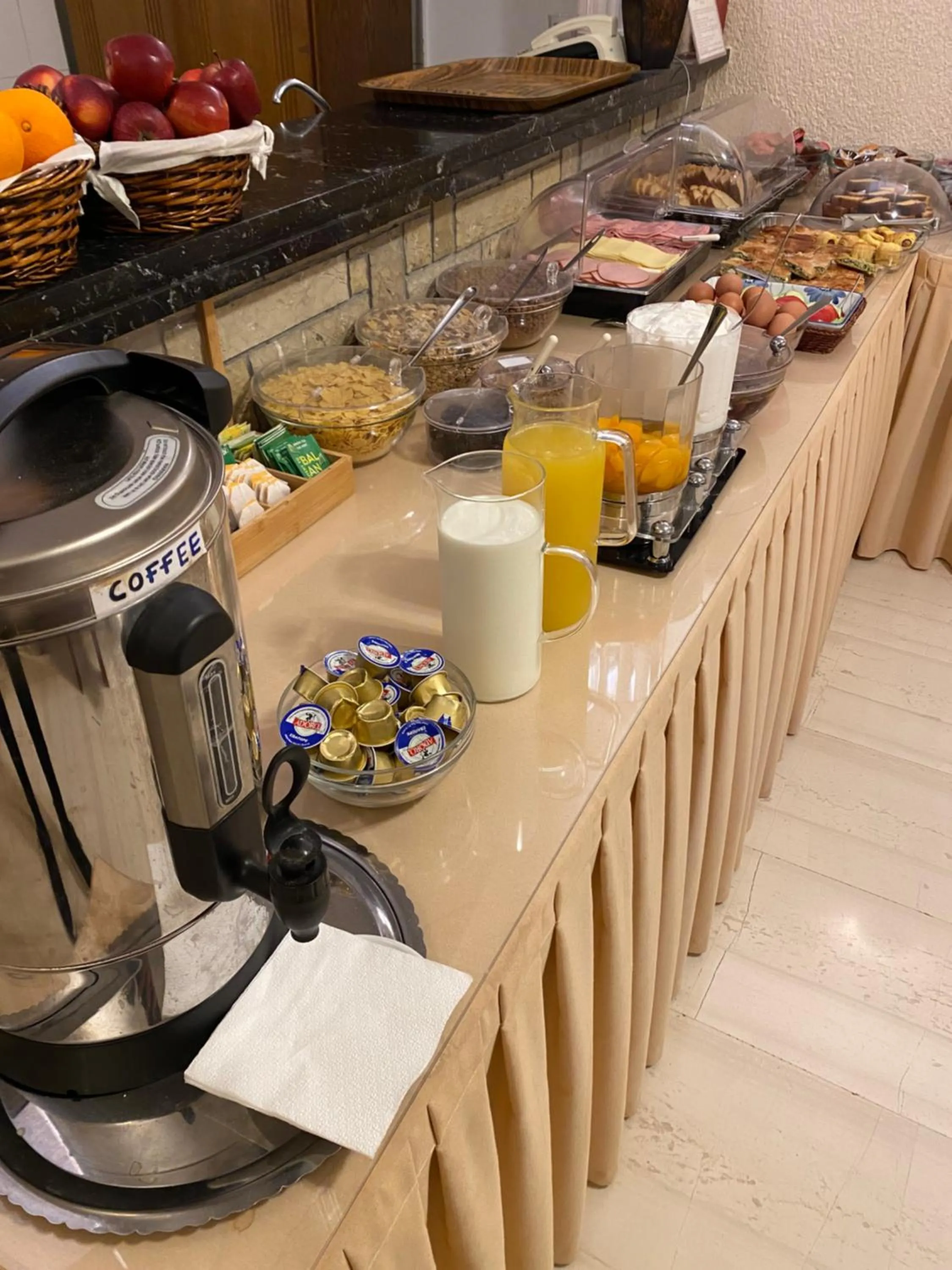 Buffet breakfast in Olympic Hotel